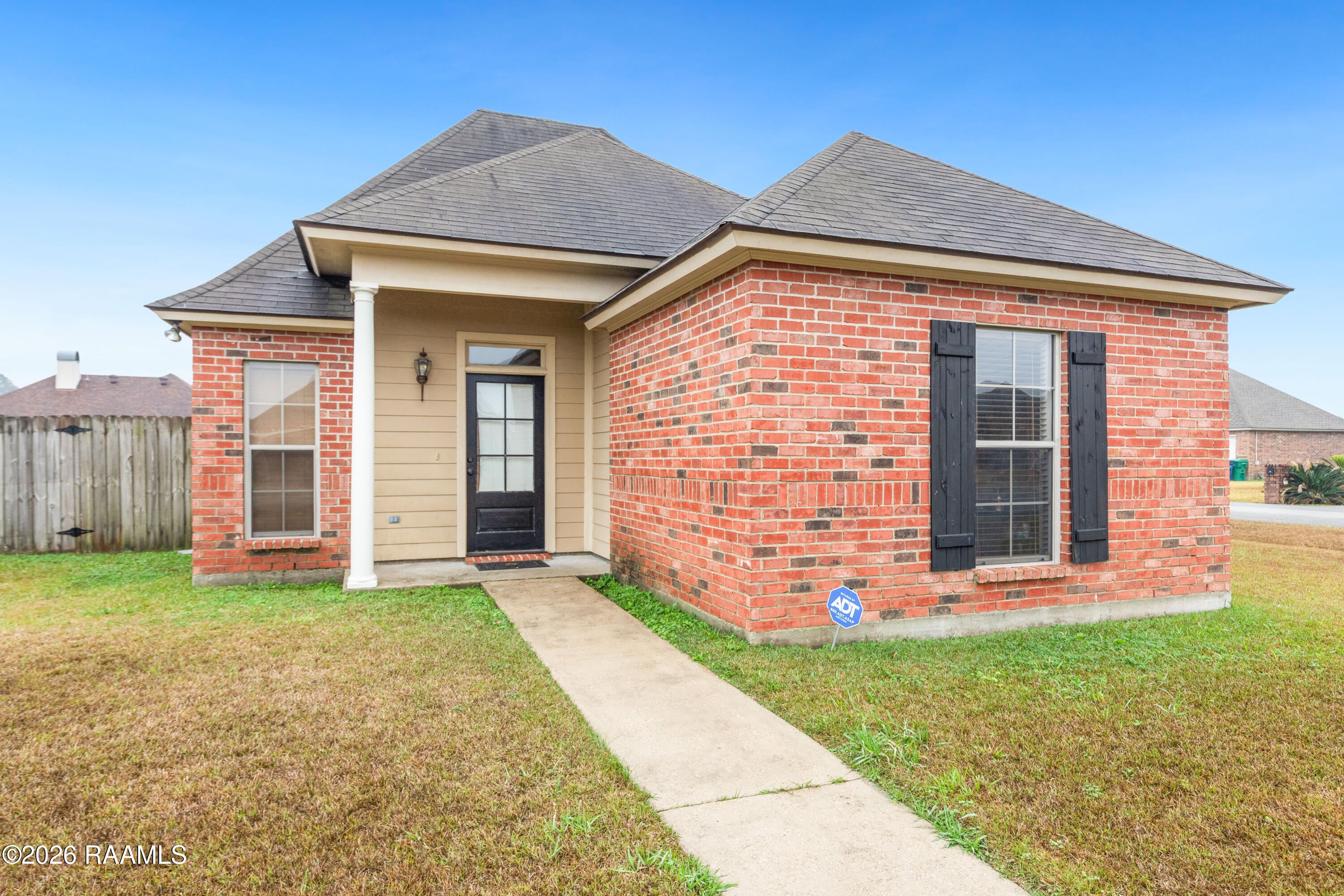 100 Summit Crest Drive — photo