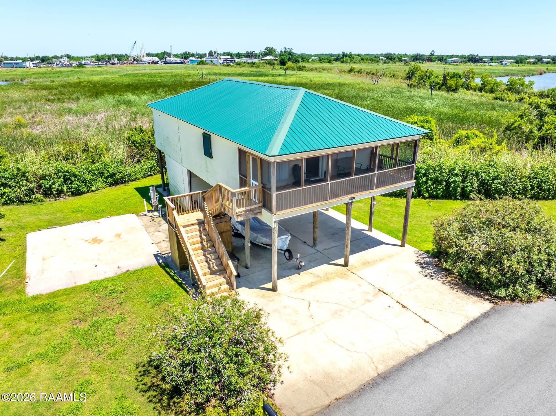 8294 Grouper Court — photo