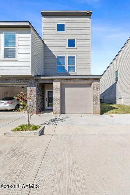 500 Highland Oaks Lane — photo