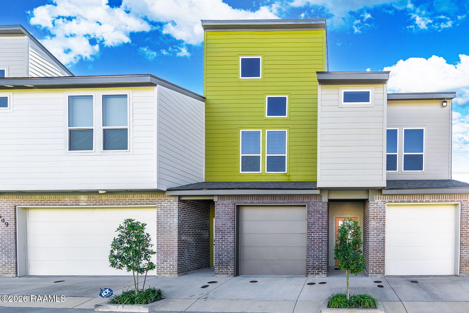 511 Highland Park Lane — photo