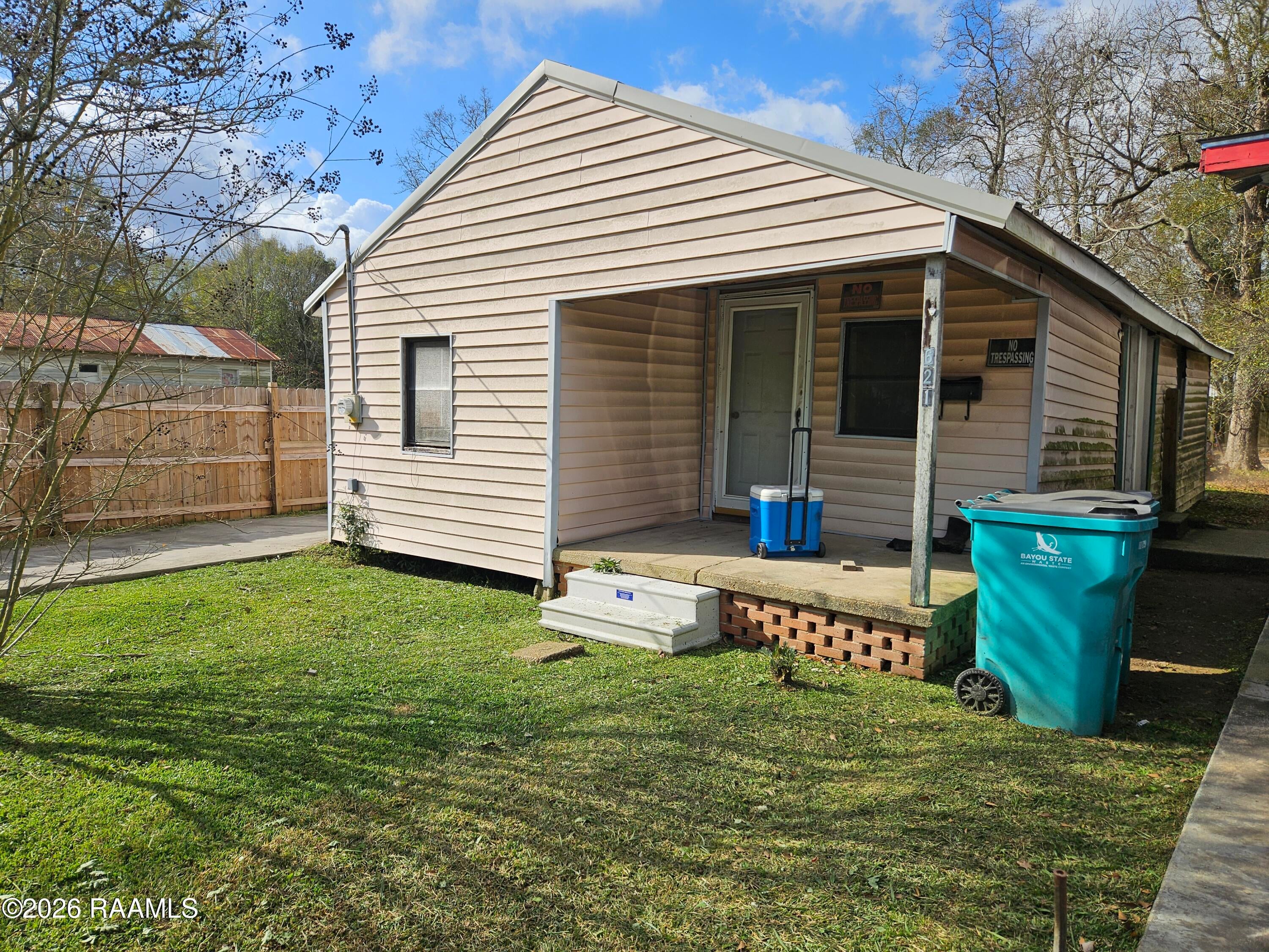 621 Halsey Street — photo