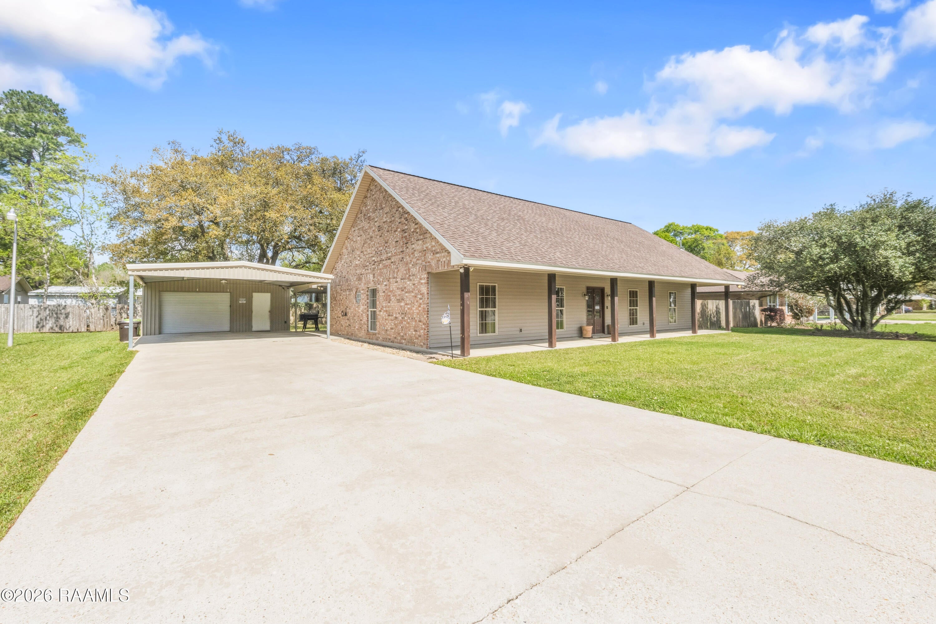 746 Sidney Drive — photo