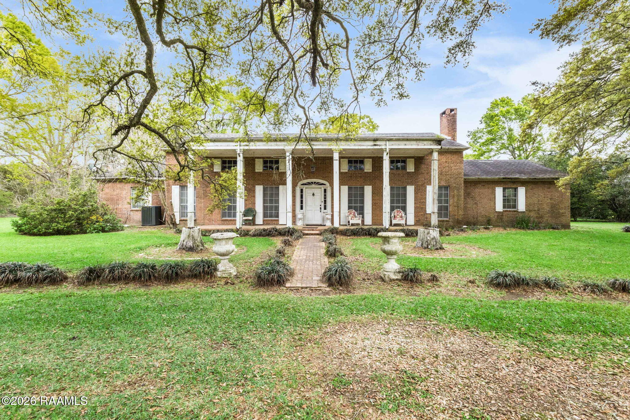 7769 Grand Prairie Road — photo