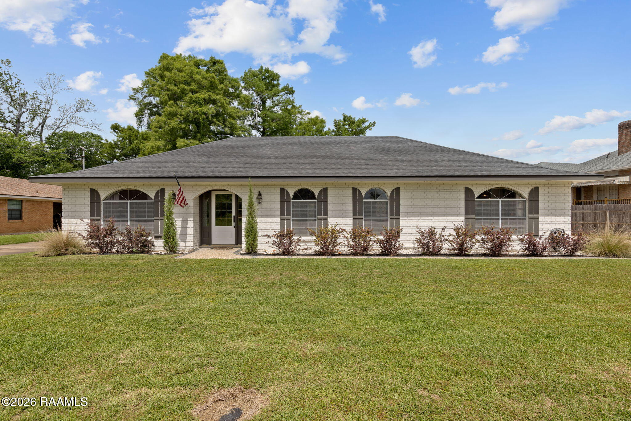 610 E Demanade Drive — photo