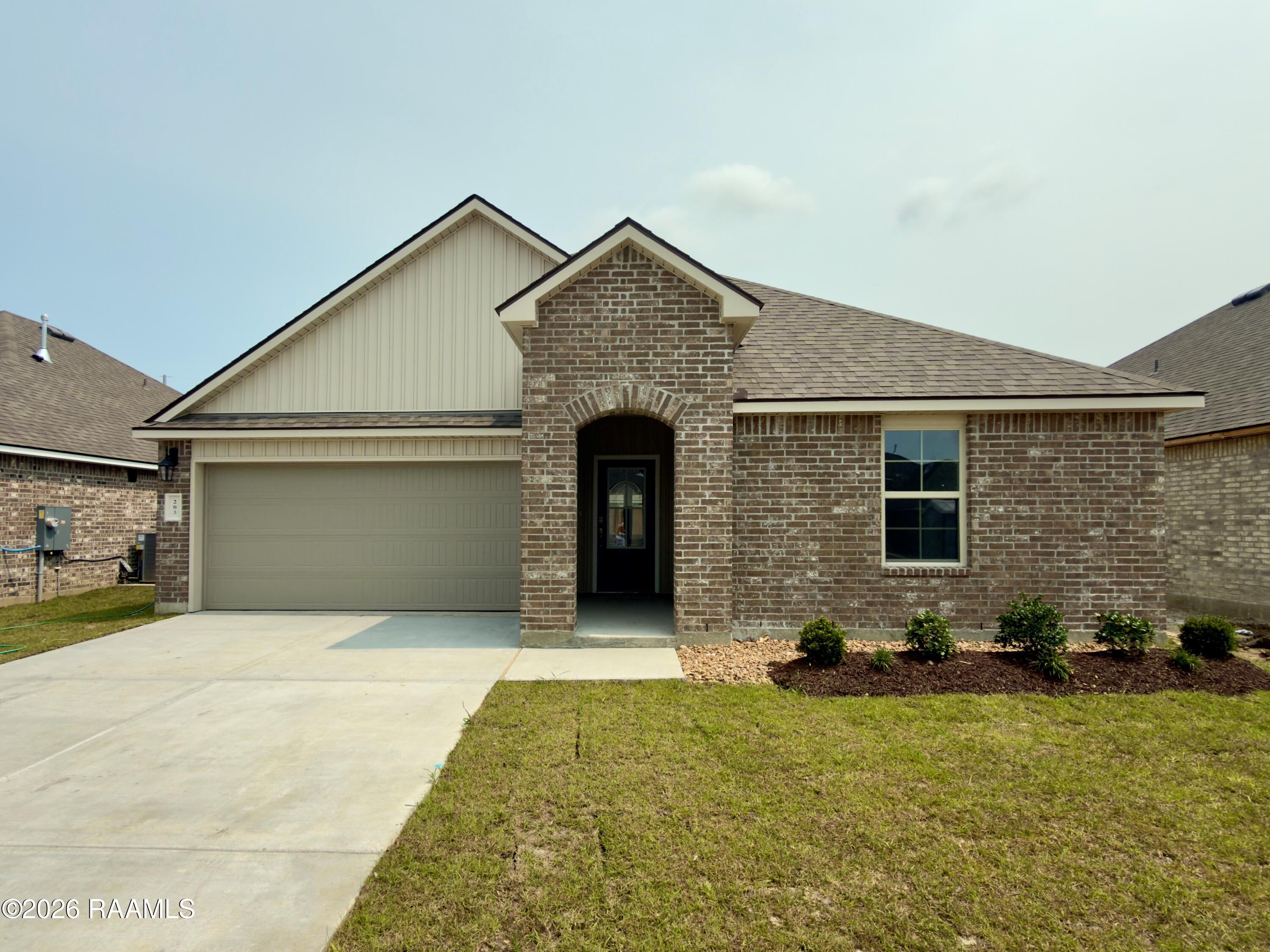 203 Eagle Heights Drive — photo