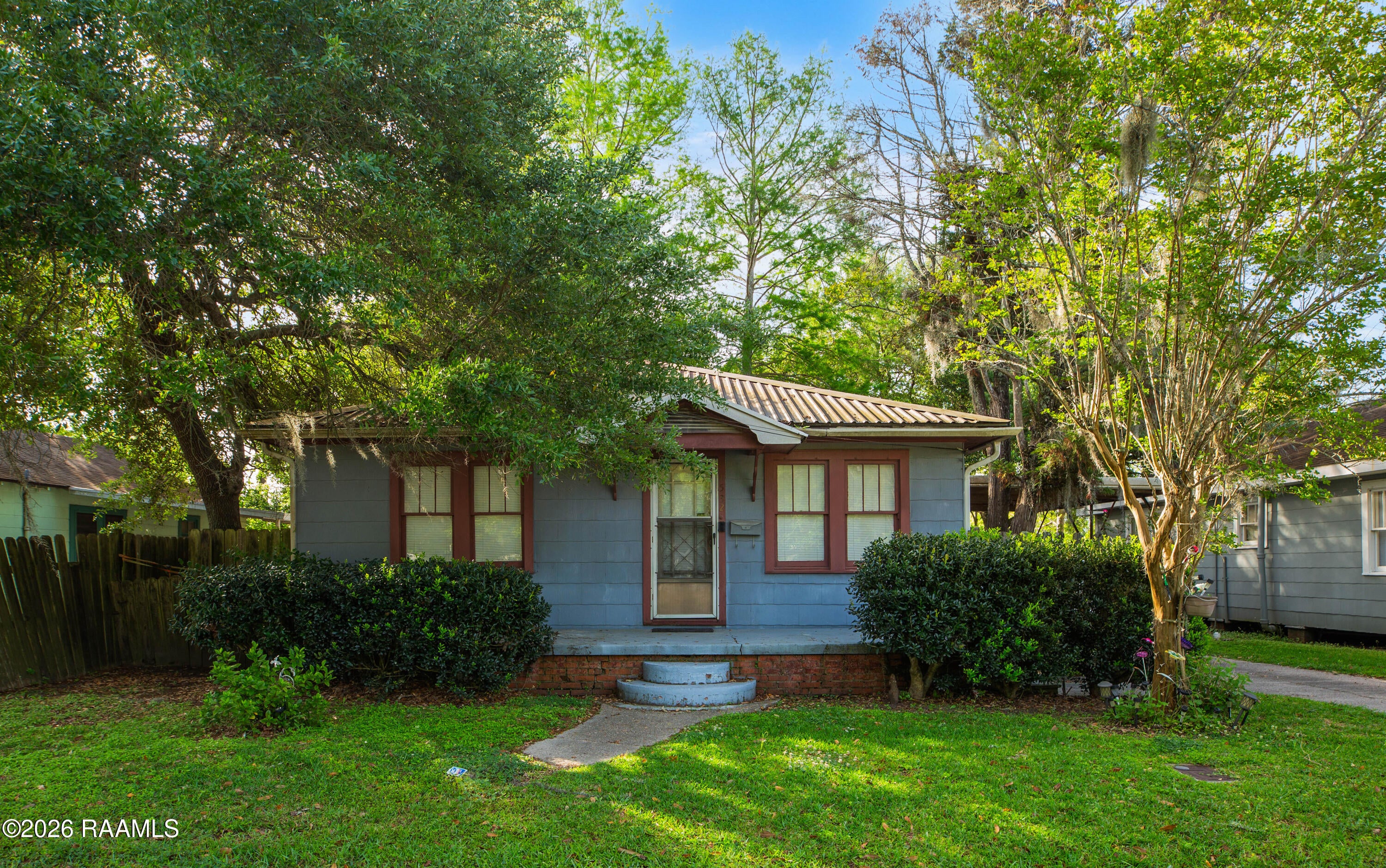 1532 Sterling Road — photo