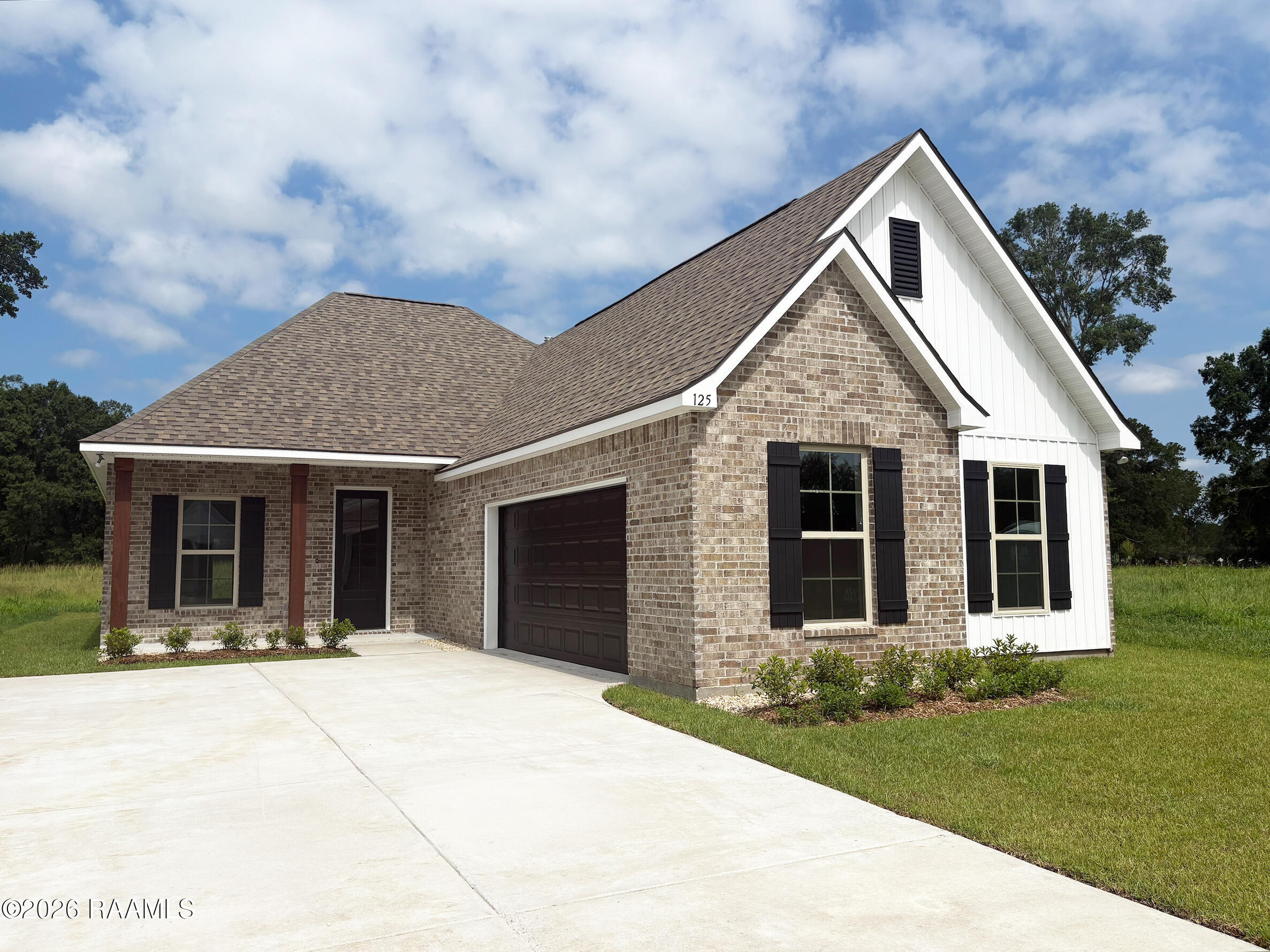 125 Oak Haven Drive — photo