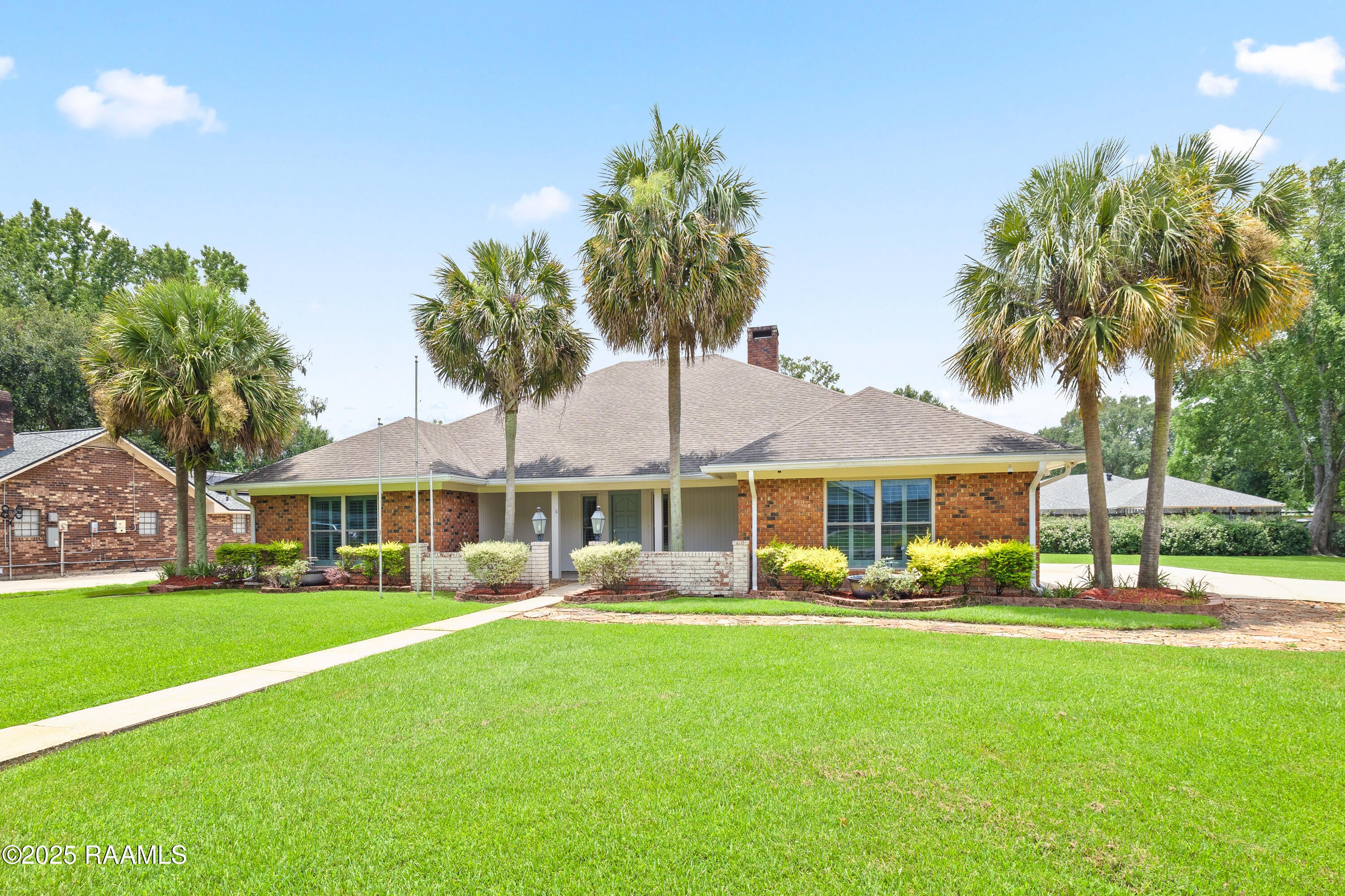 1127 N Monte Blanc Drive — photo