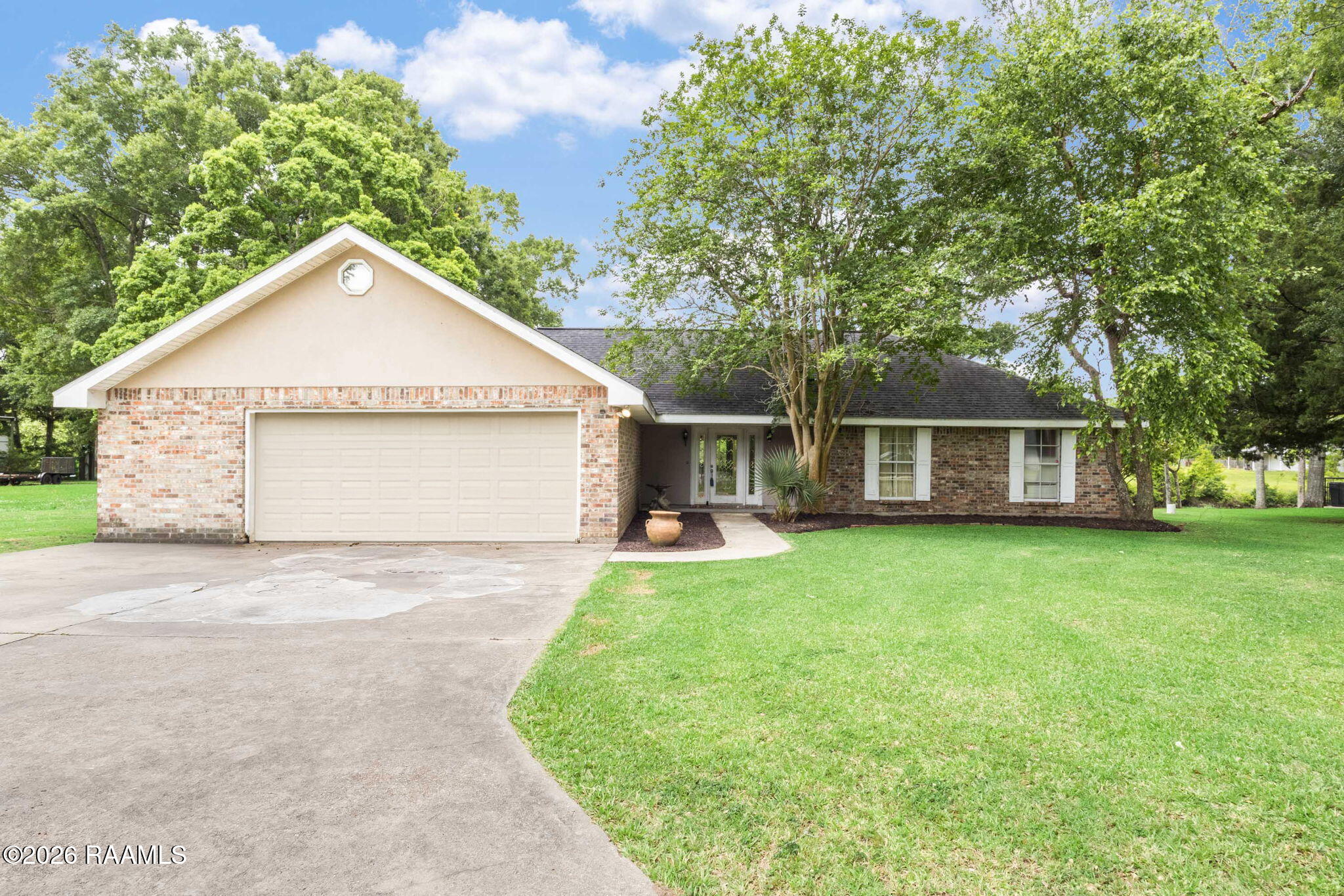 1004 Hugh Drive — photo