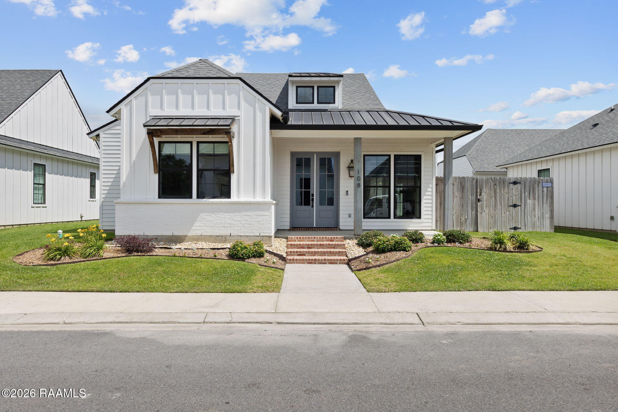 108 Shadow Bend Drive — photo