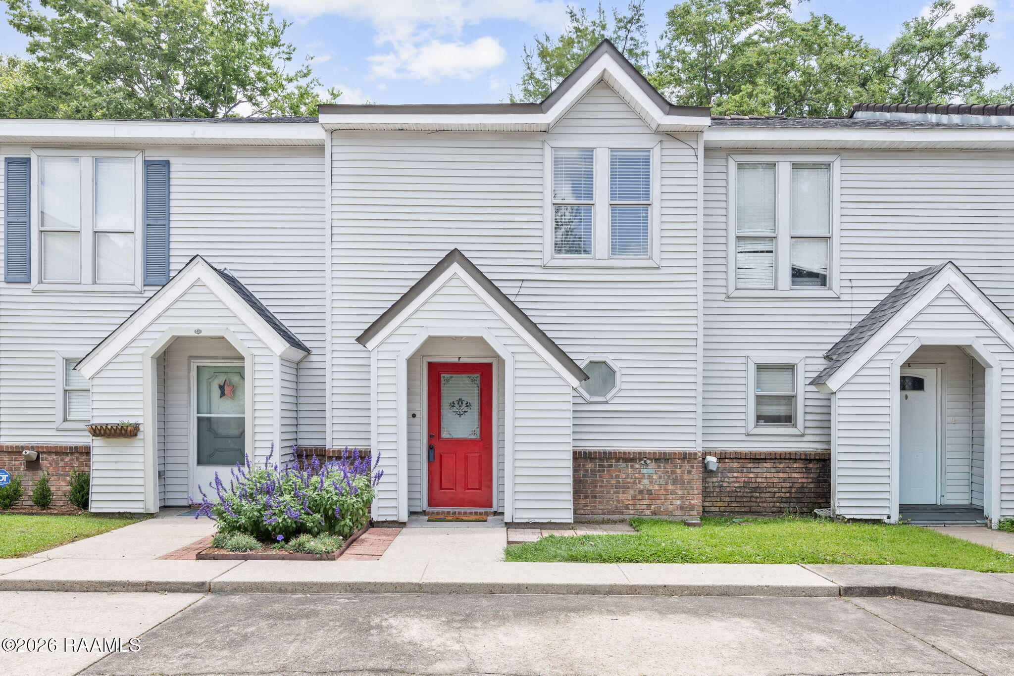 114 Aaron Drive #F — photo
