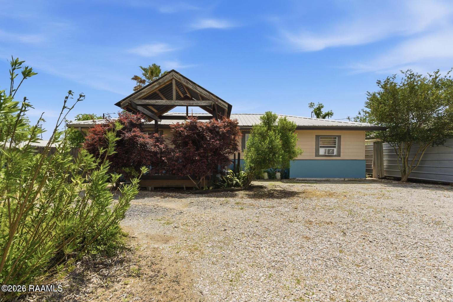 3121 Cameron Street — photo