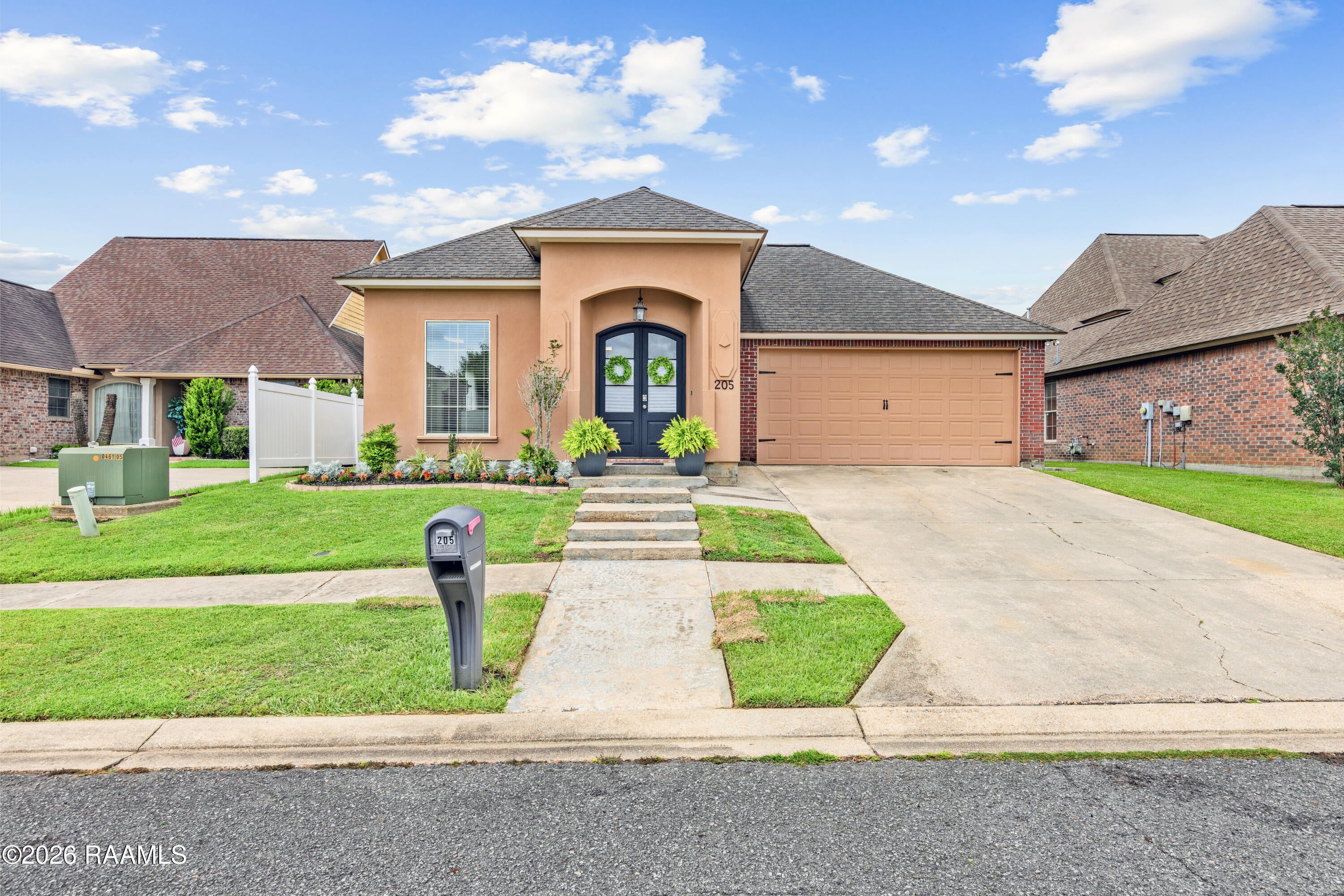 205 Vinemont Drive — photo