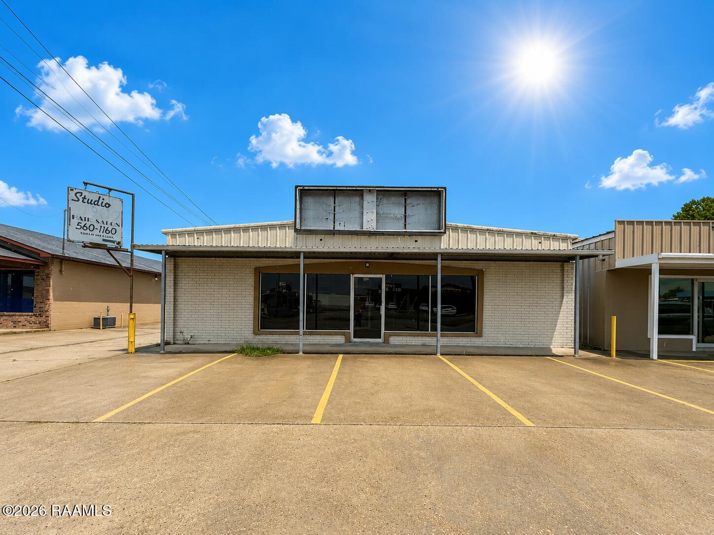 902 S Lewis Street — photo