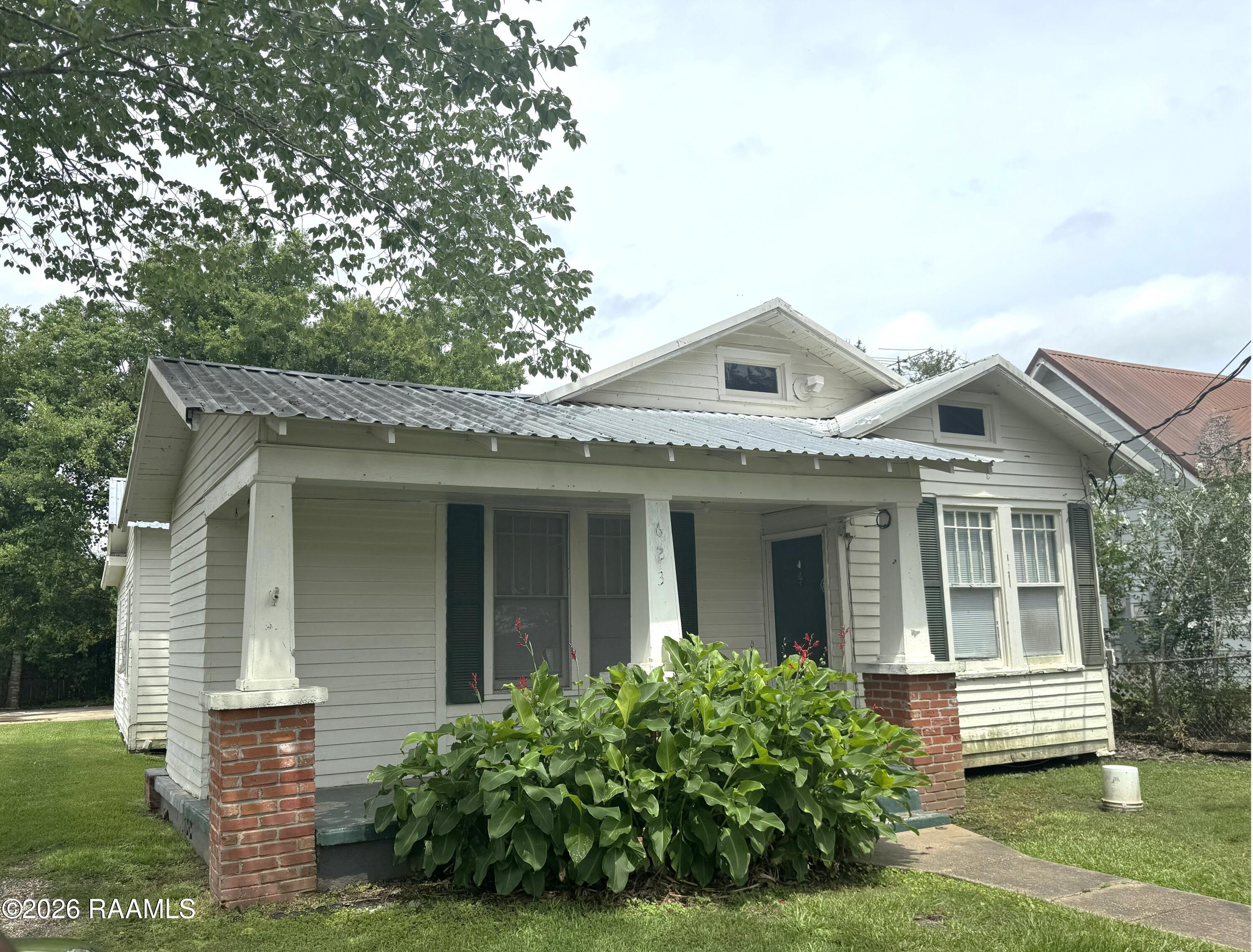 623 Main Street — photo