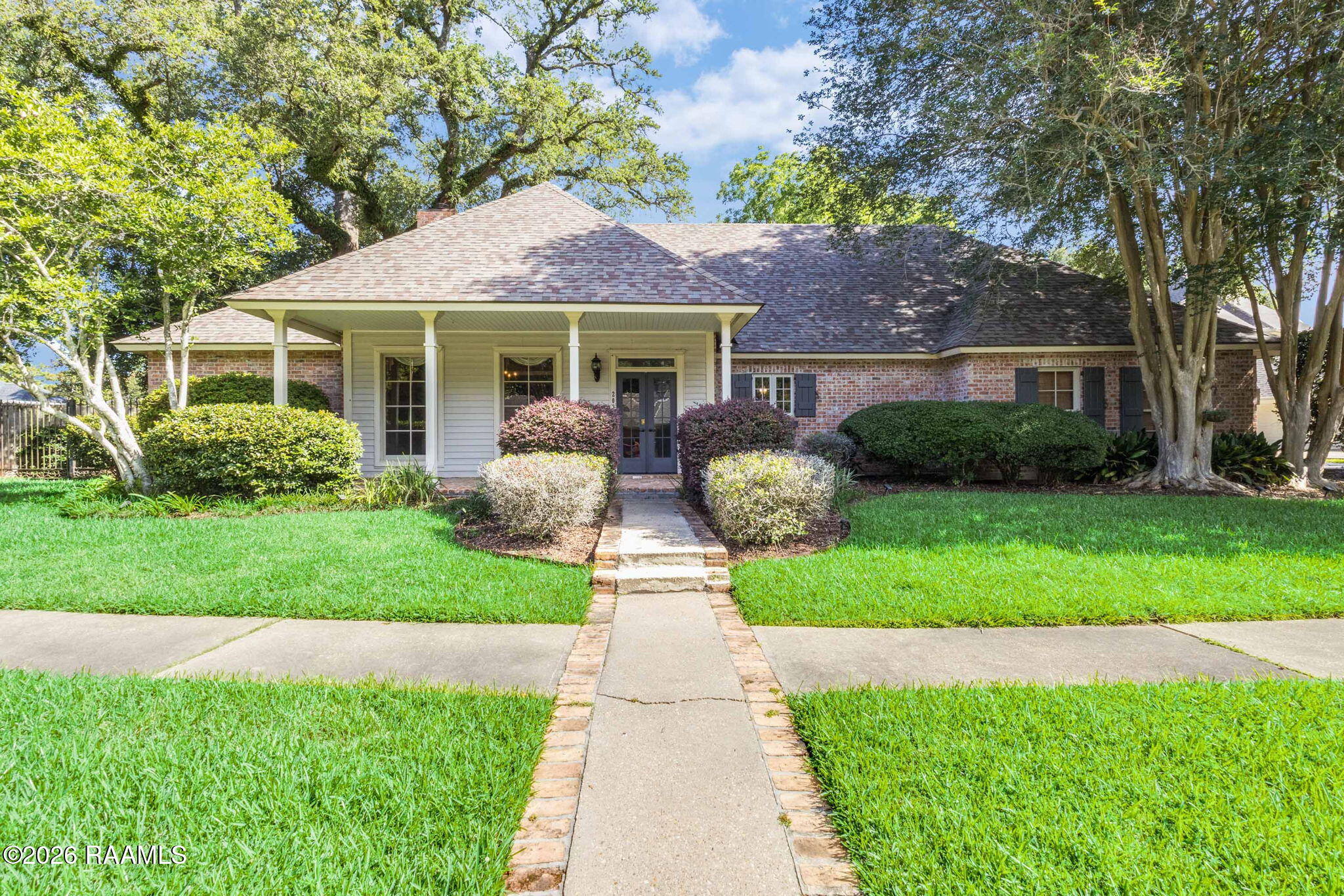 203 Autumn Oak Bend — photo
