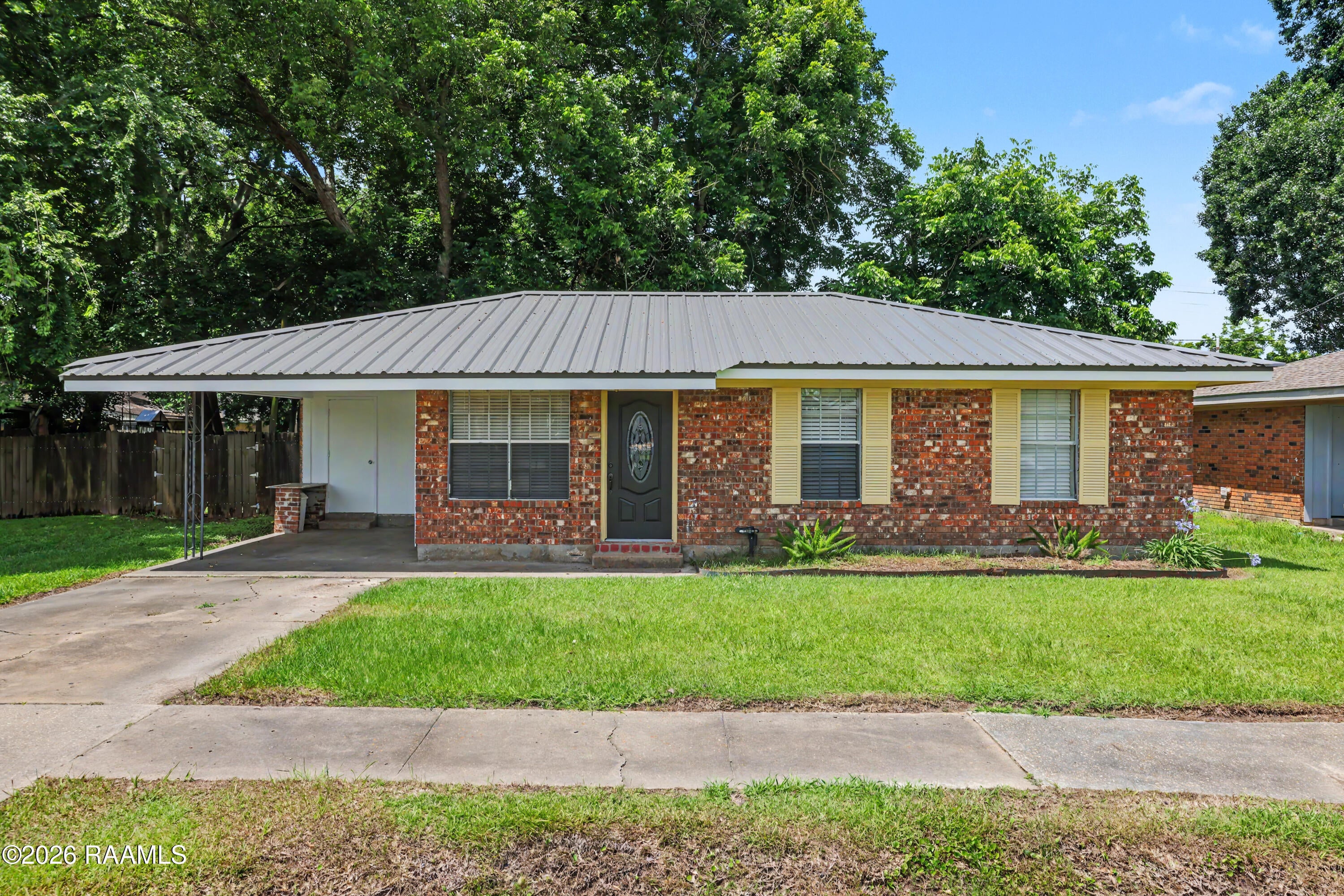 332 Guidry Road — photo