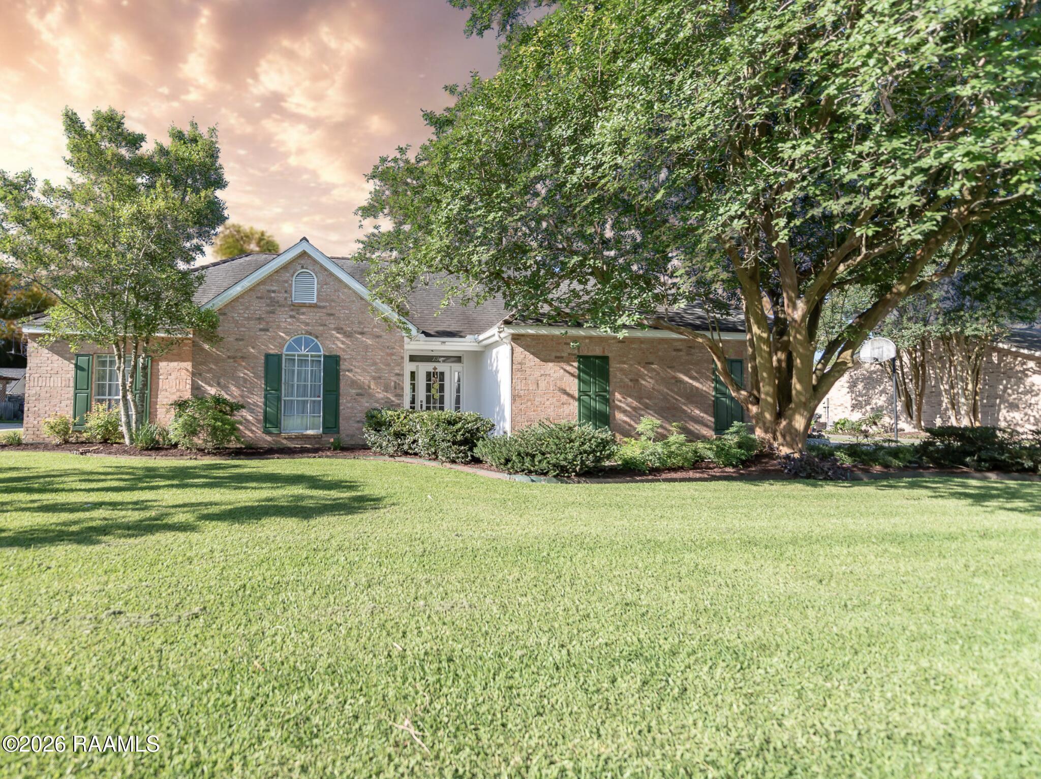 13 Bayou Oaks Drive — photo
