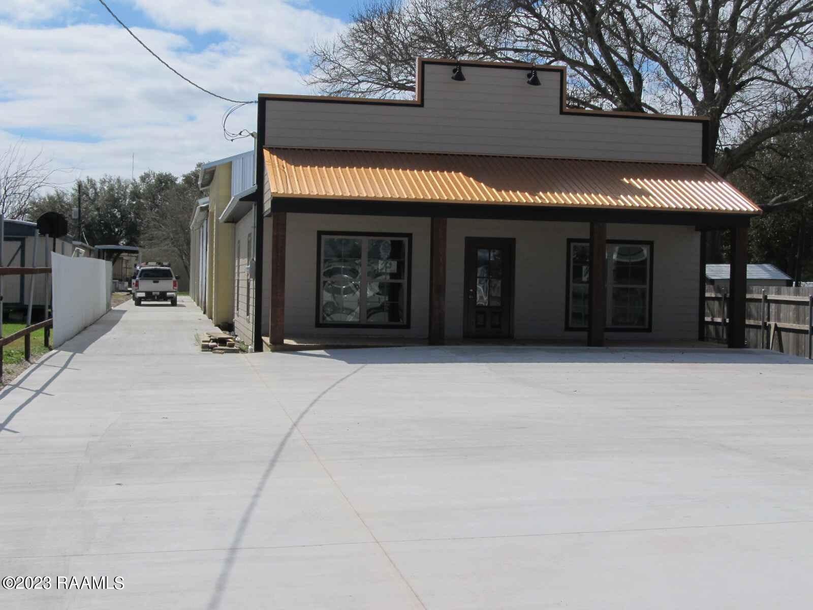 1507B Saint Mary Street — photo