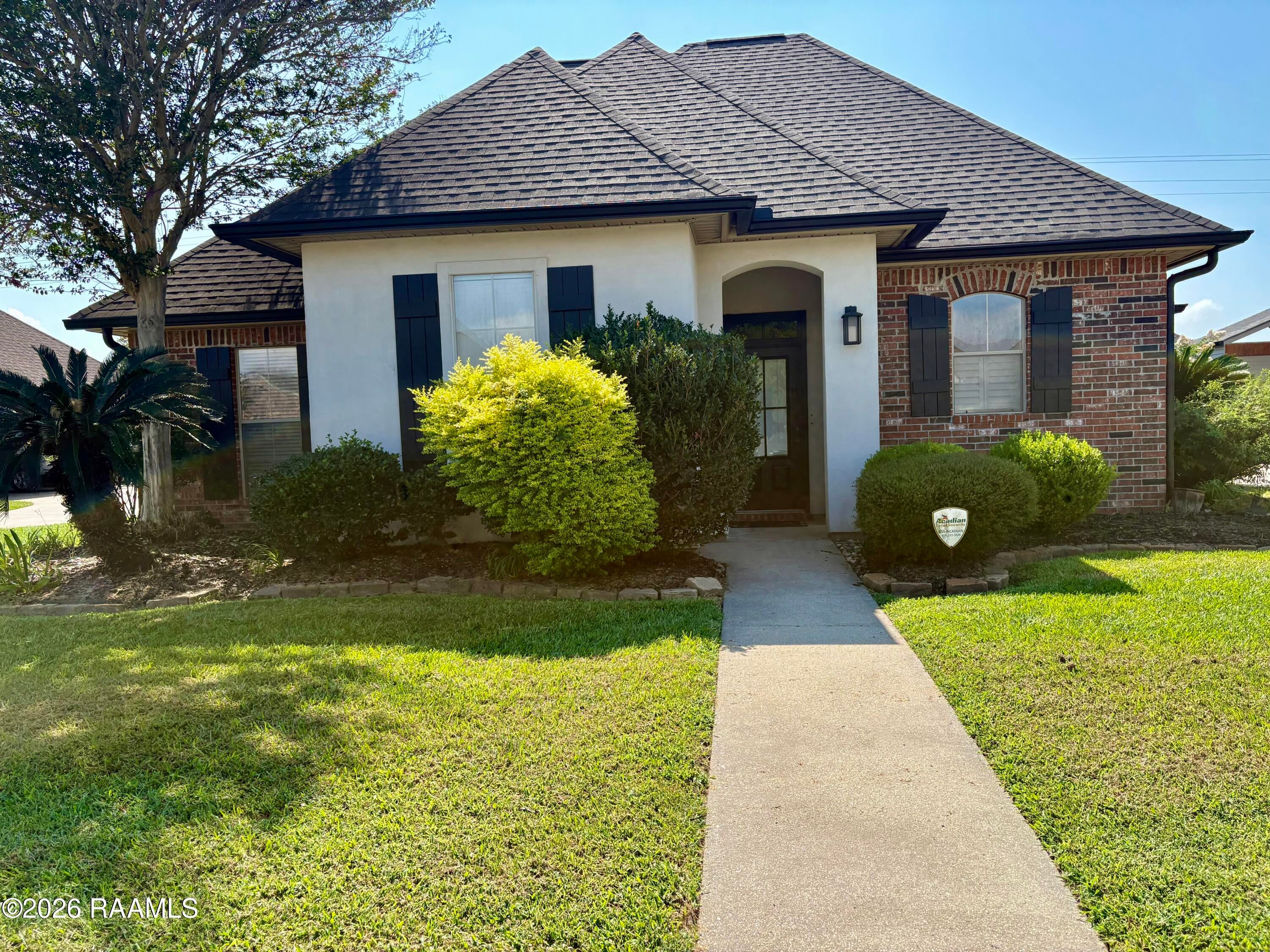 407 Hillbrooke Drive — photo