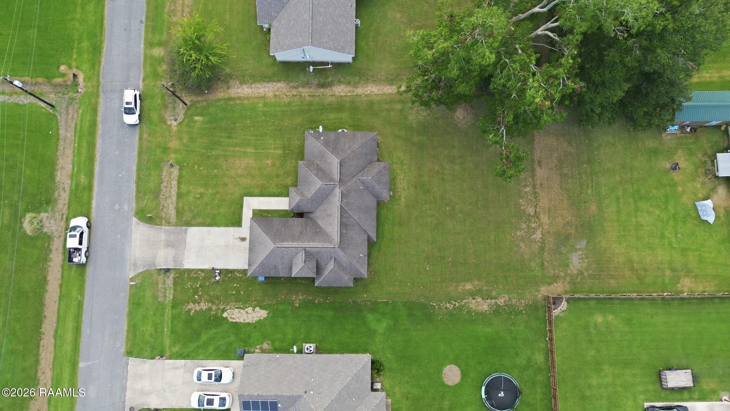 213 Louisiana Drive — photo