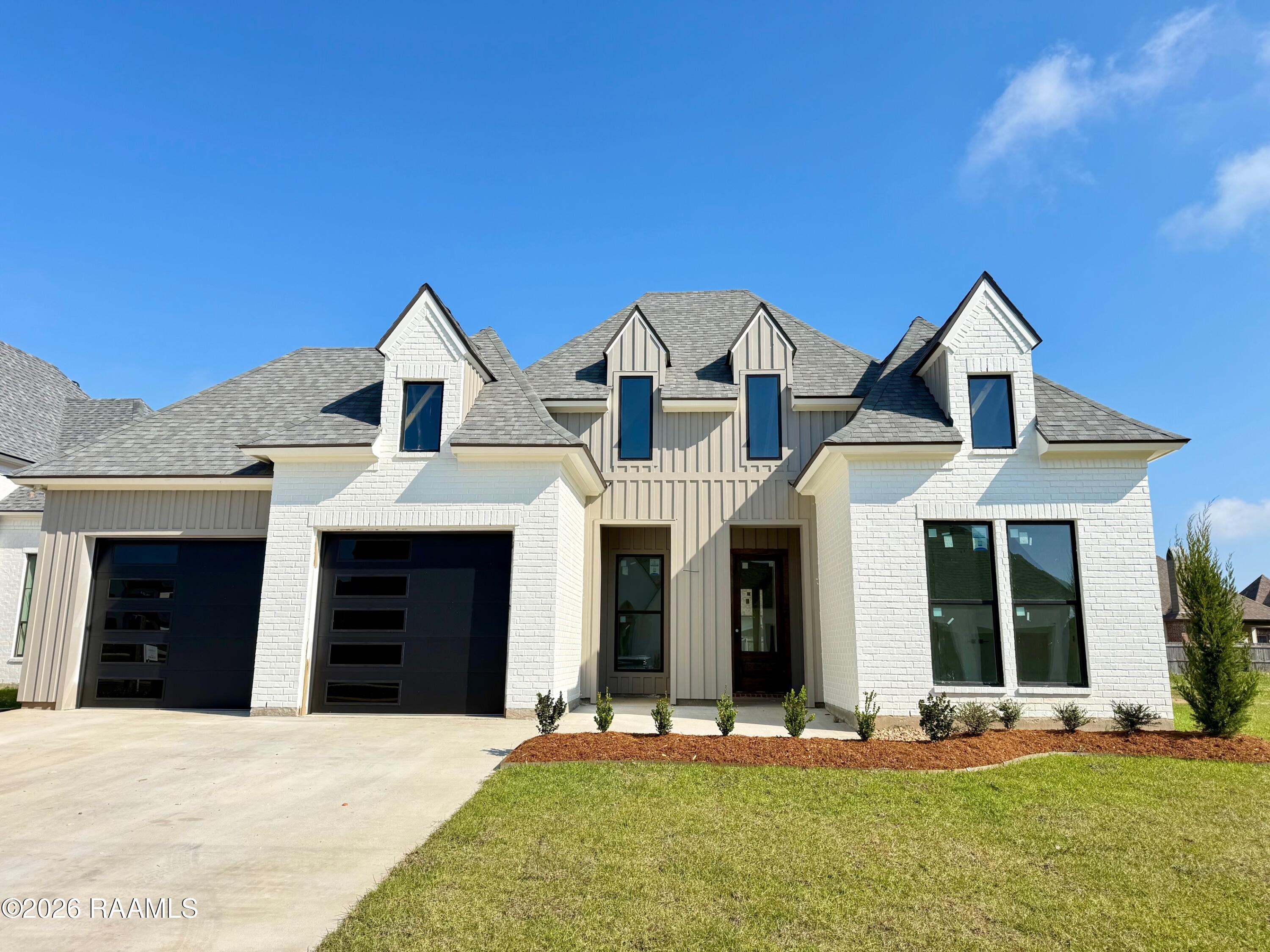 104 Sabal Grove Lane — photo