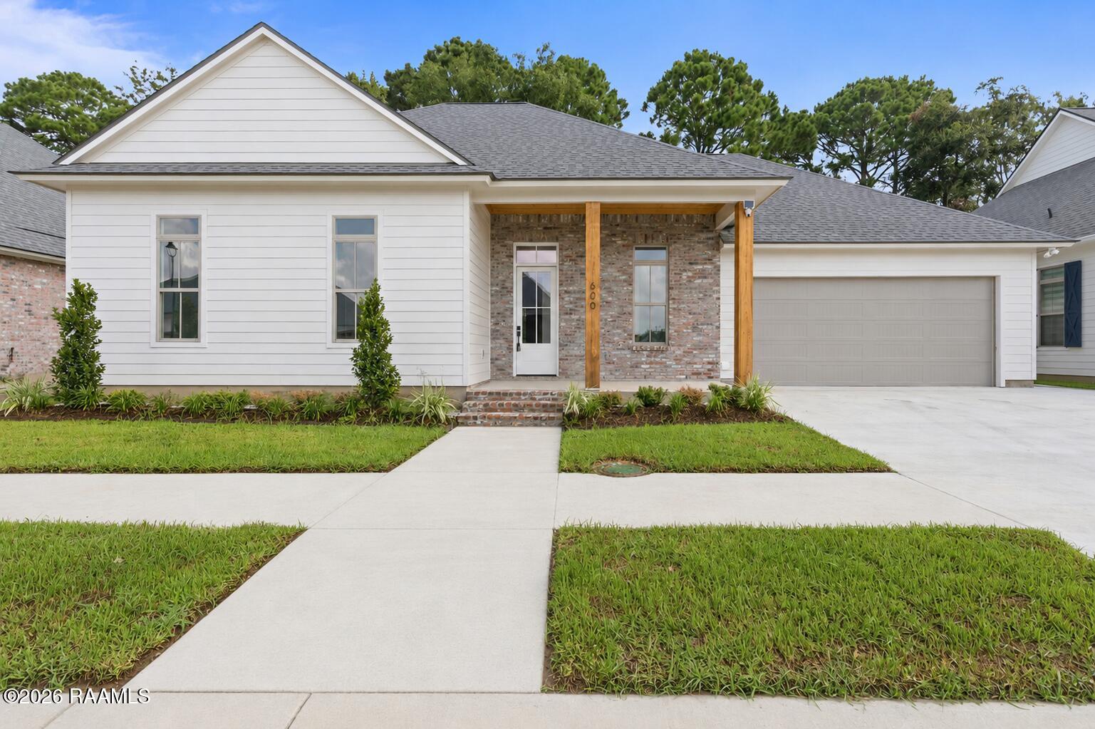 600 Traditions Drive — photo