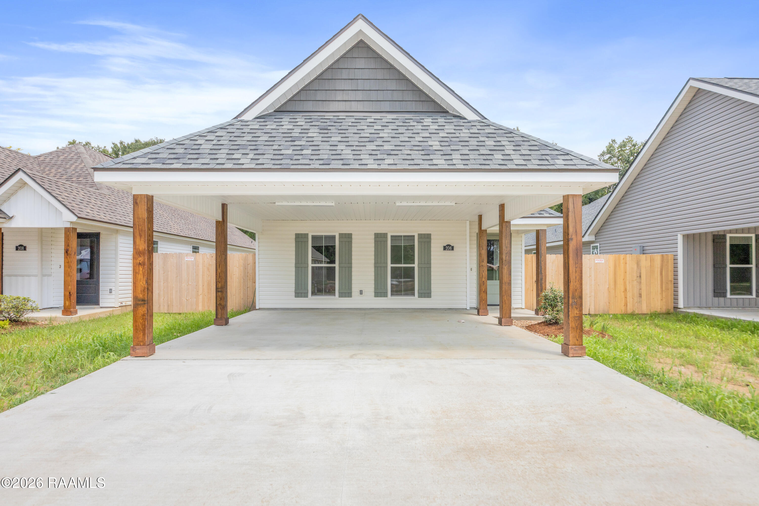 206 Camerons Cove Drive — photo
