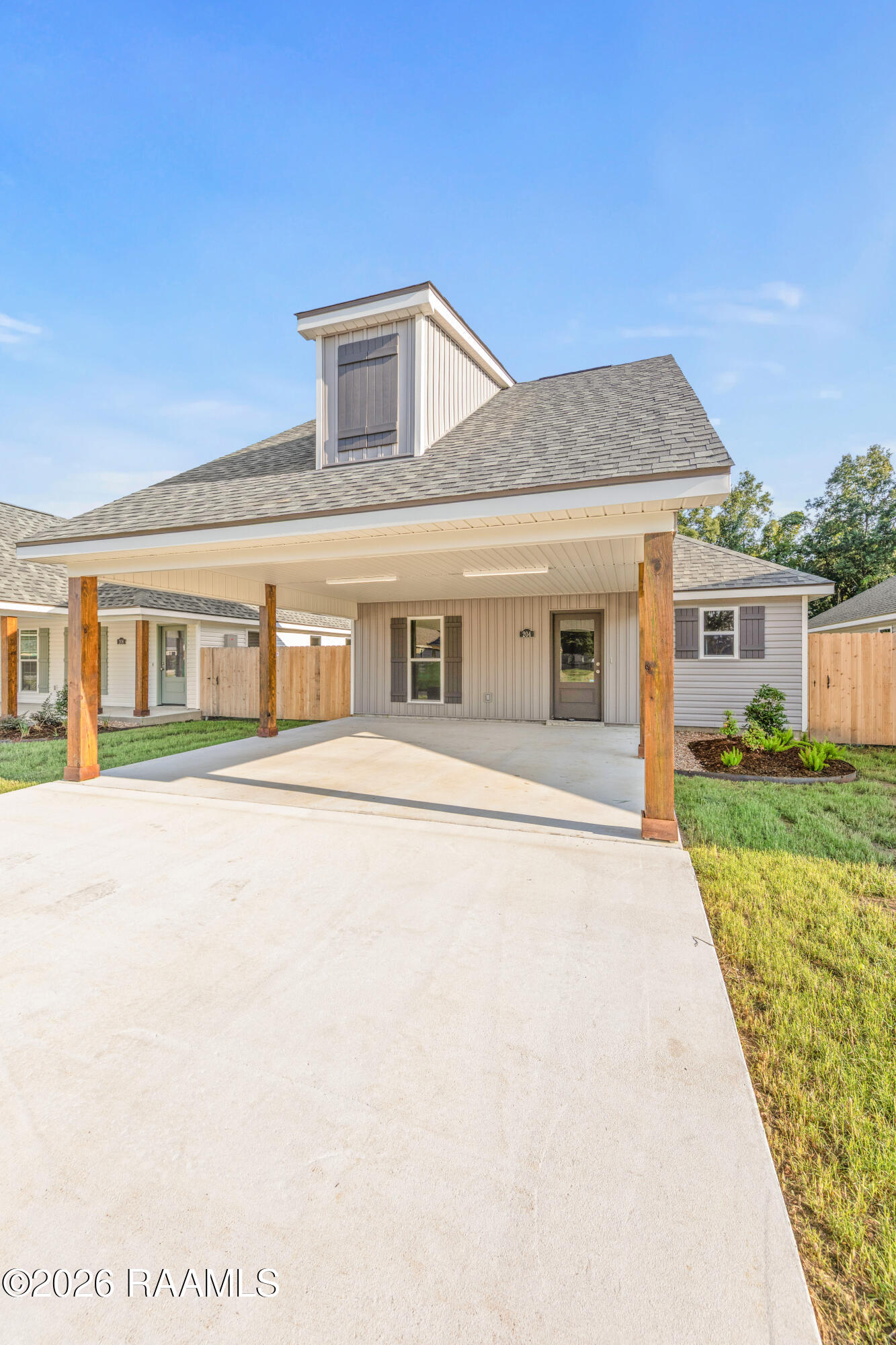 204 Camerons Cove Drive — photo