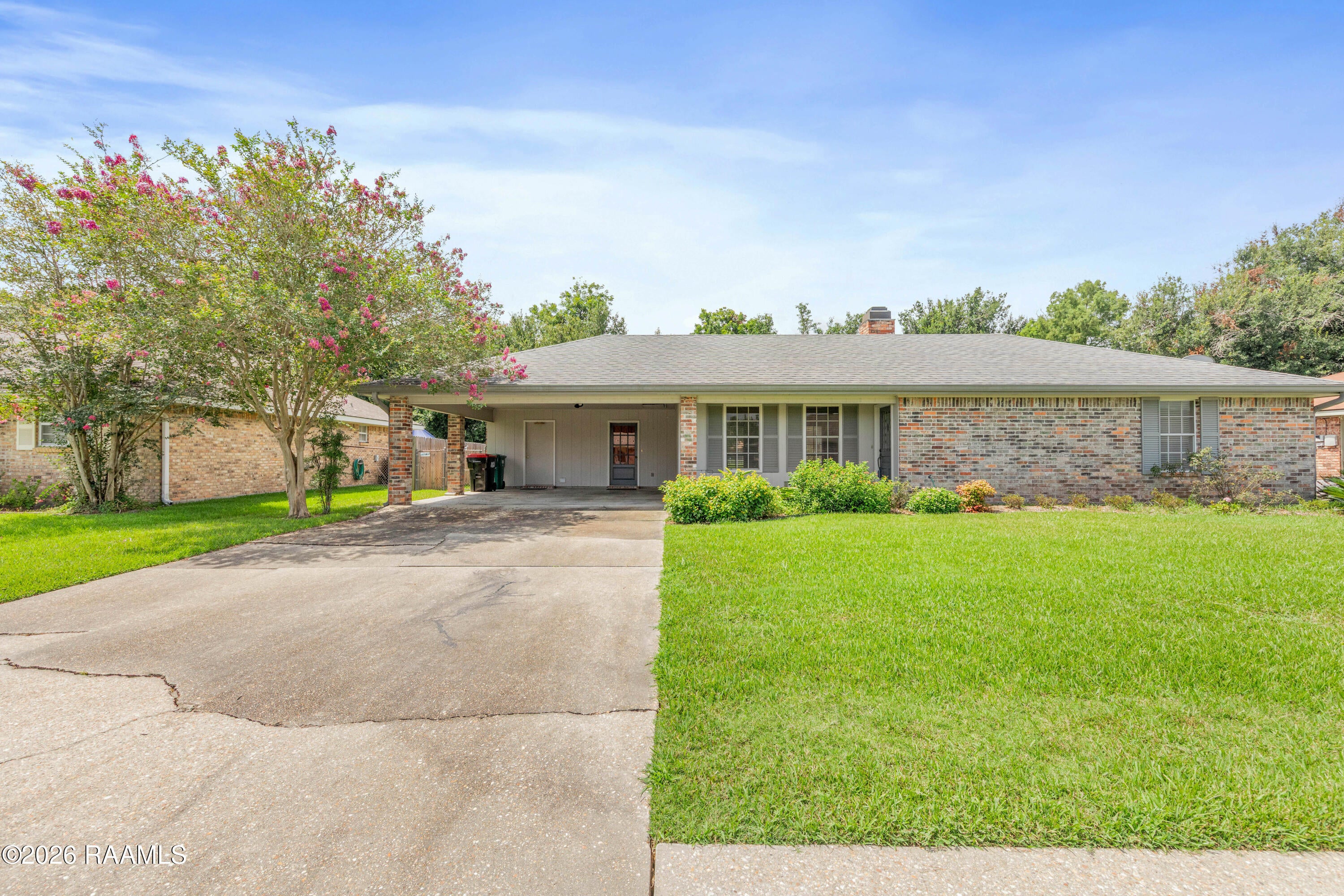 809 W Bonaire Drive — photo