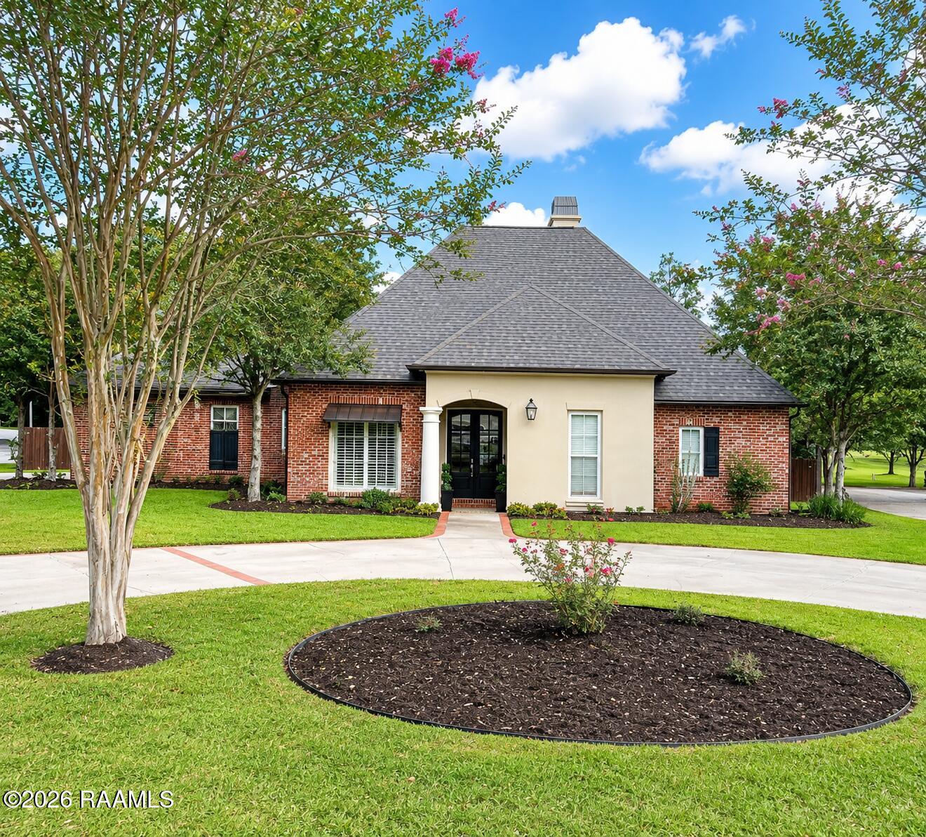 649 Southwood Drive — photo