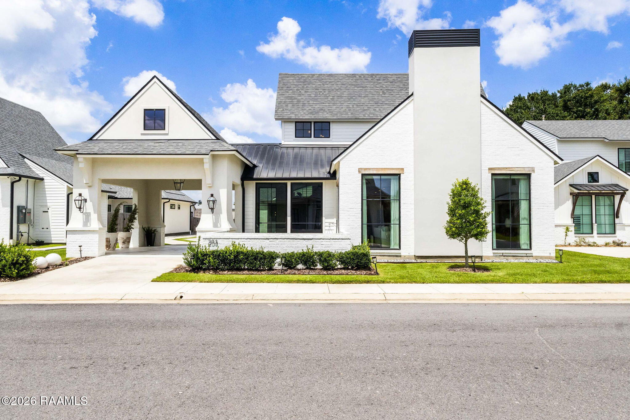 203 Shadow Bend Drive — photo