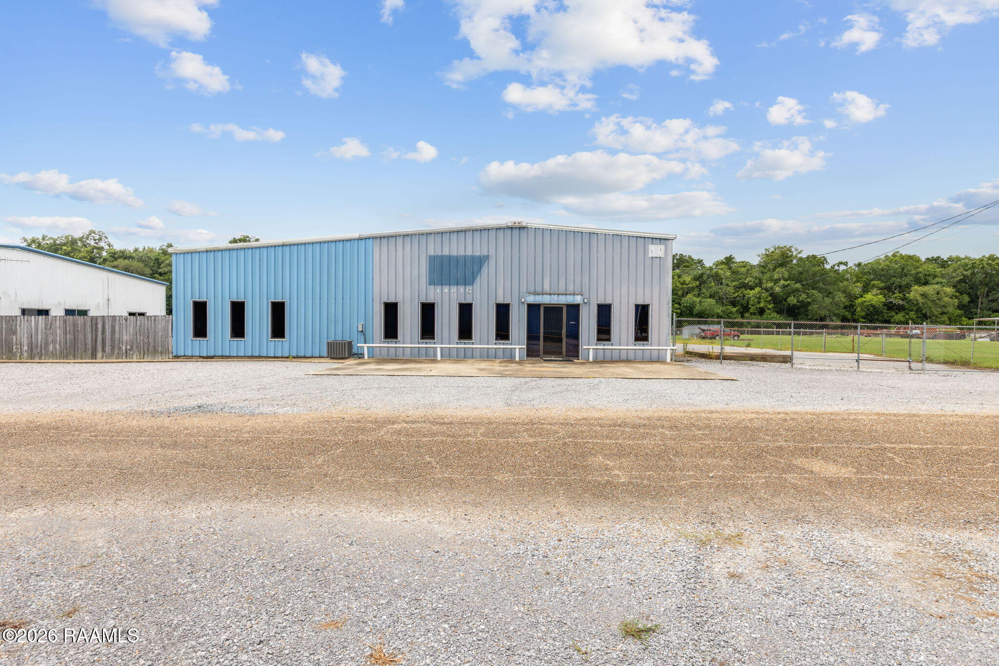 1803 Mills Avenue G — photo