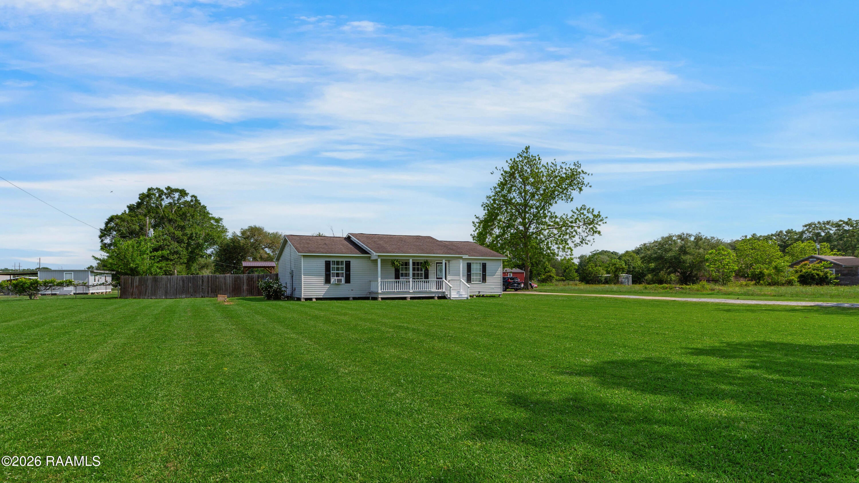 2518 W Gloria Switch Road — photo