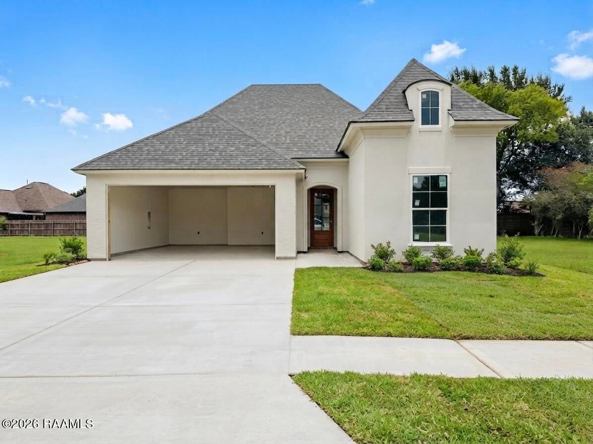 206 Commons Drive — photo