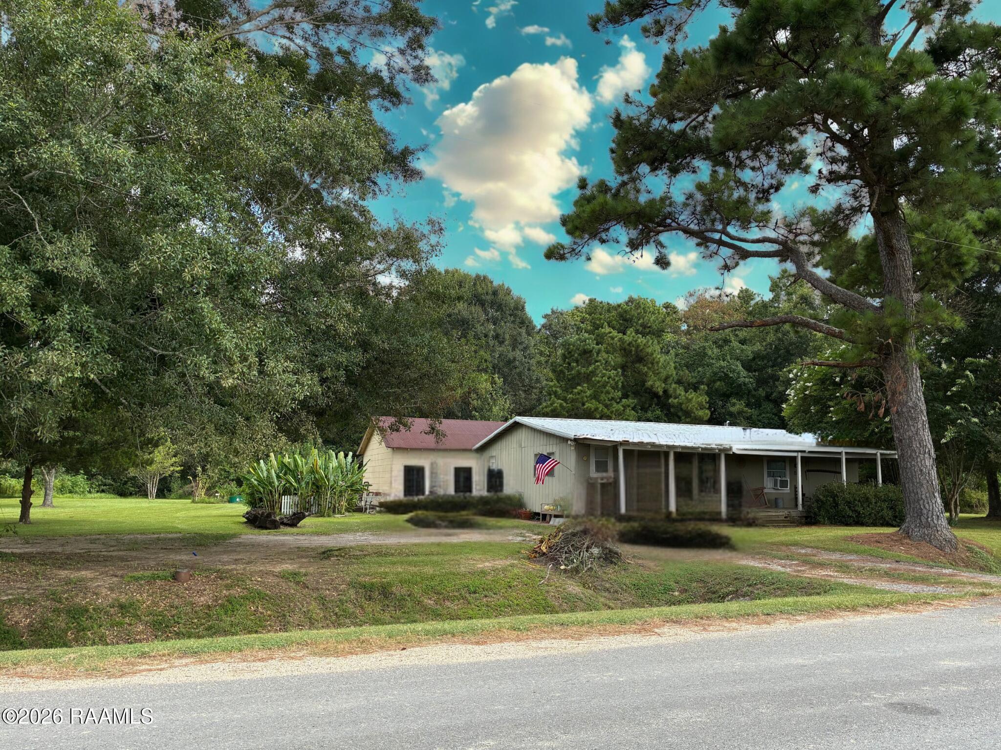 1406 C M Davis Road — photo