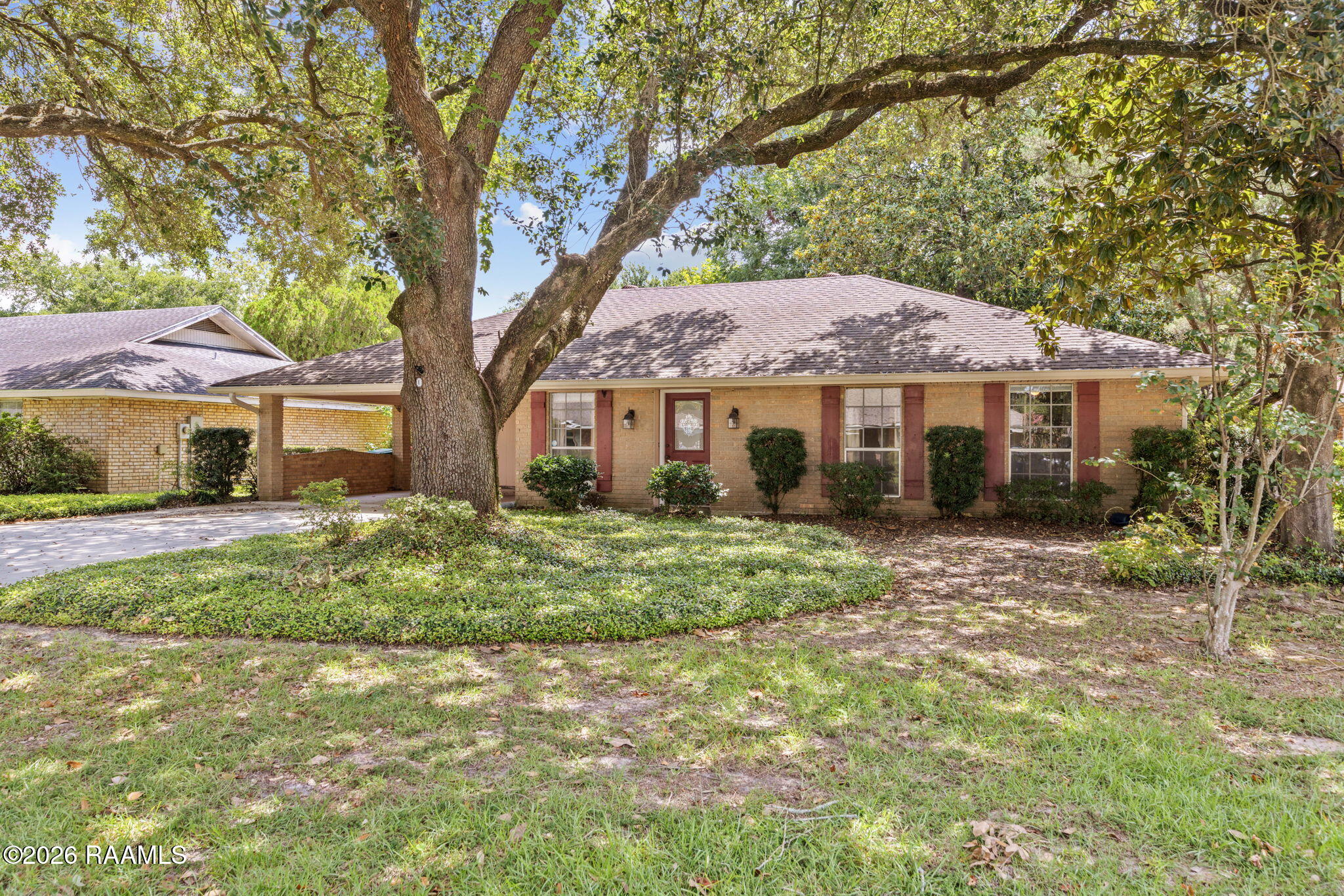 103 Valencia Drive — photo