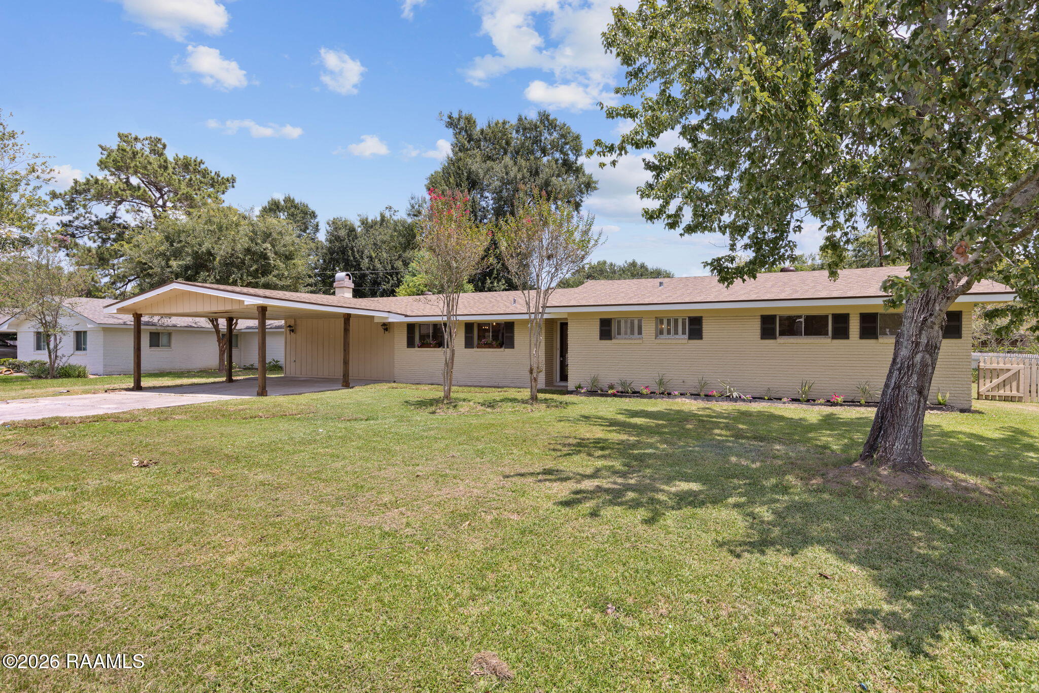 209 Karen Drive — photo