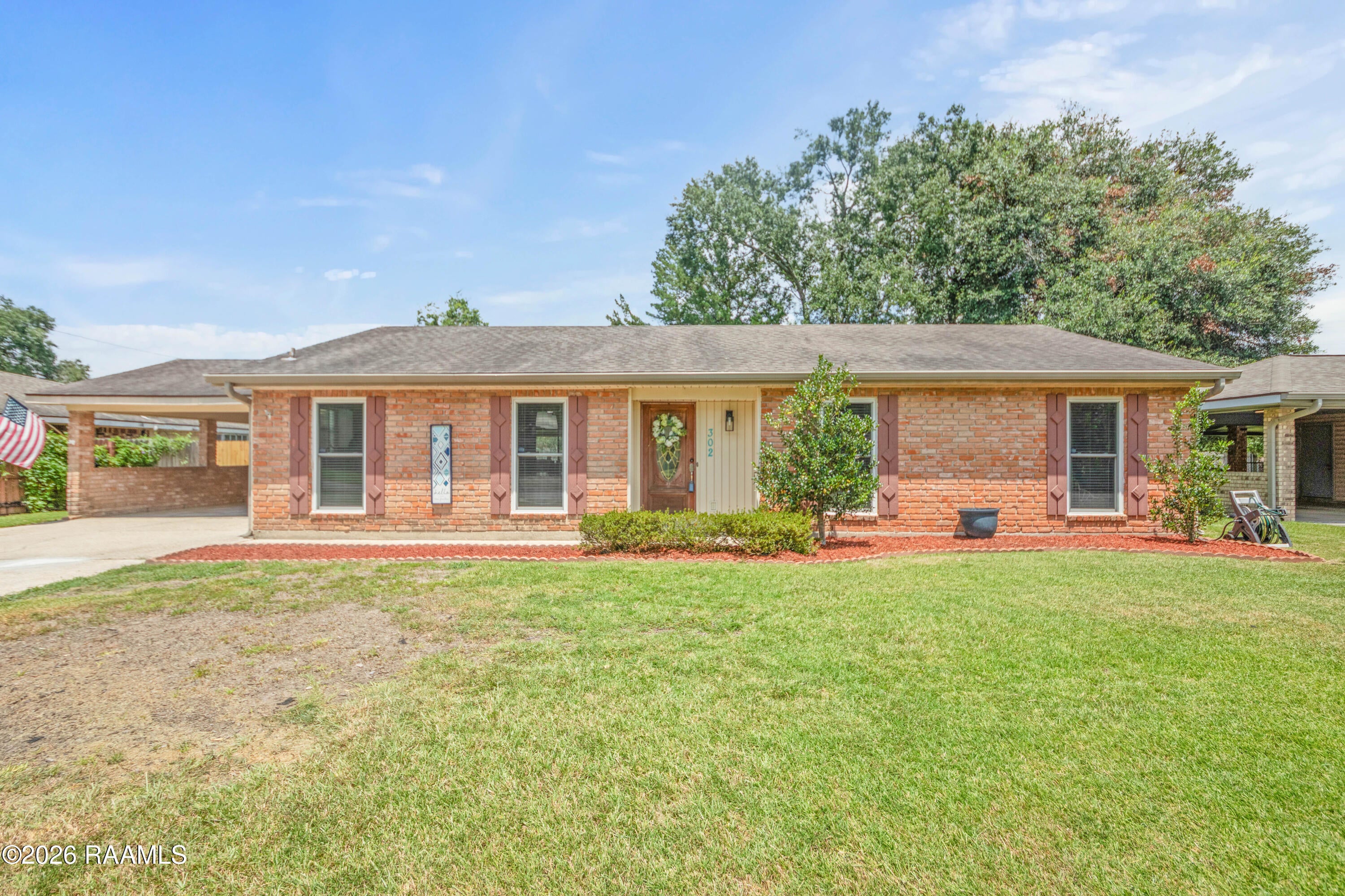 302 Maple Drive — photo