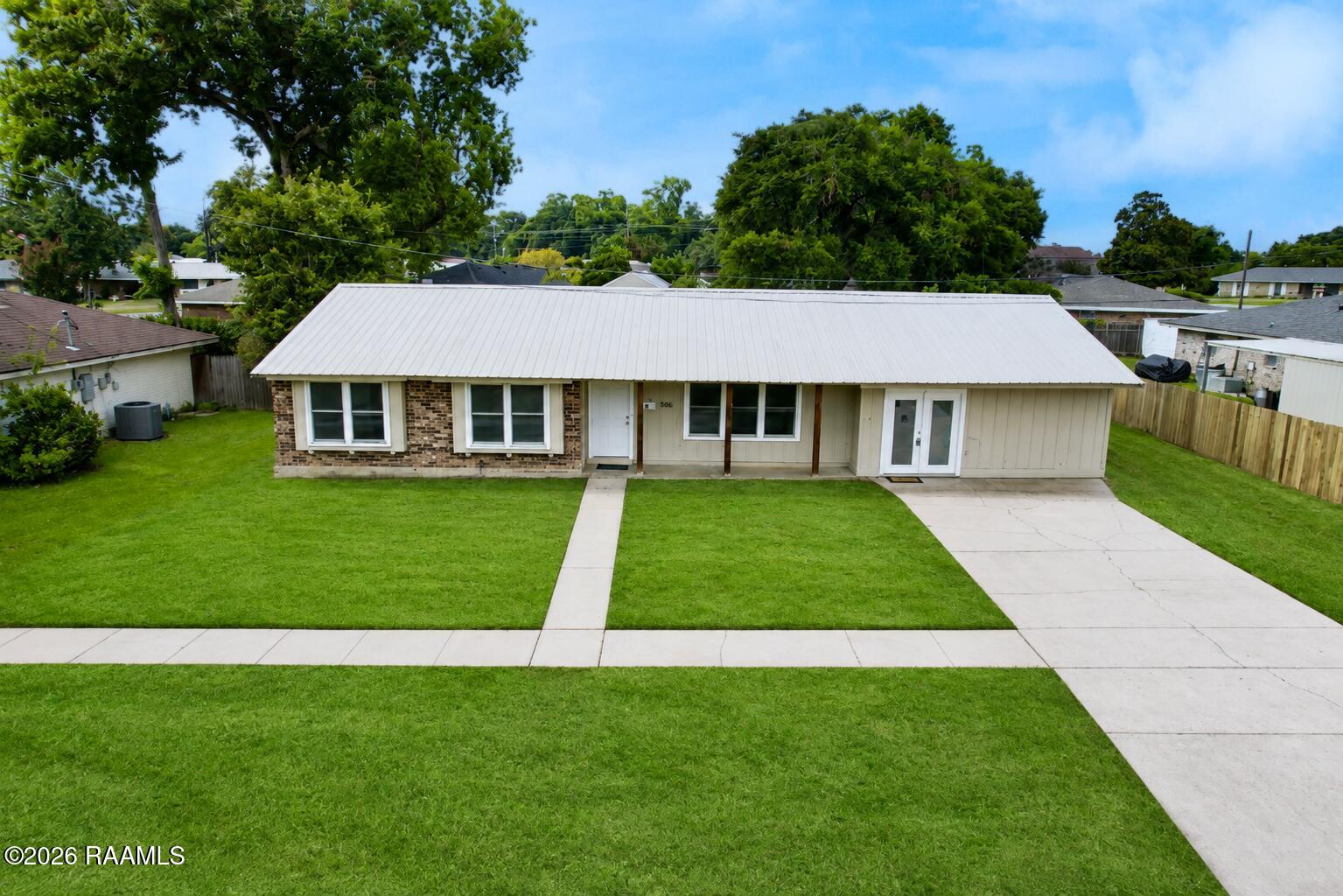 106 Lucas Circle — photo