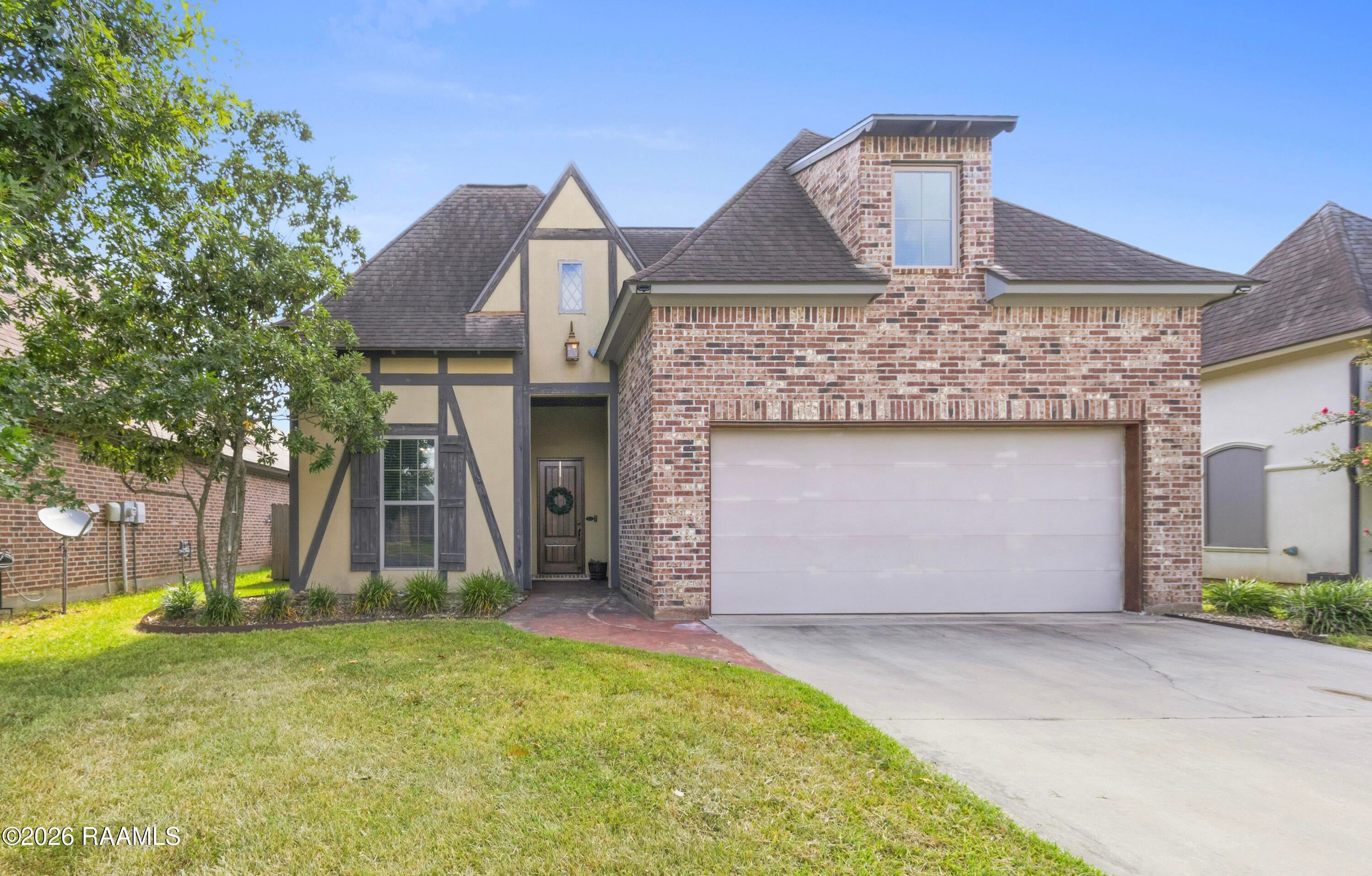 209 Golden Cypress Drive — photo