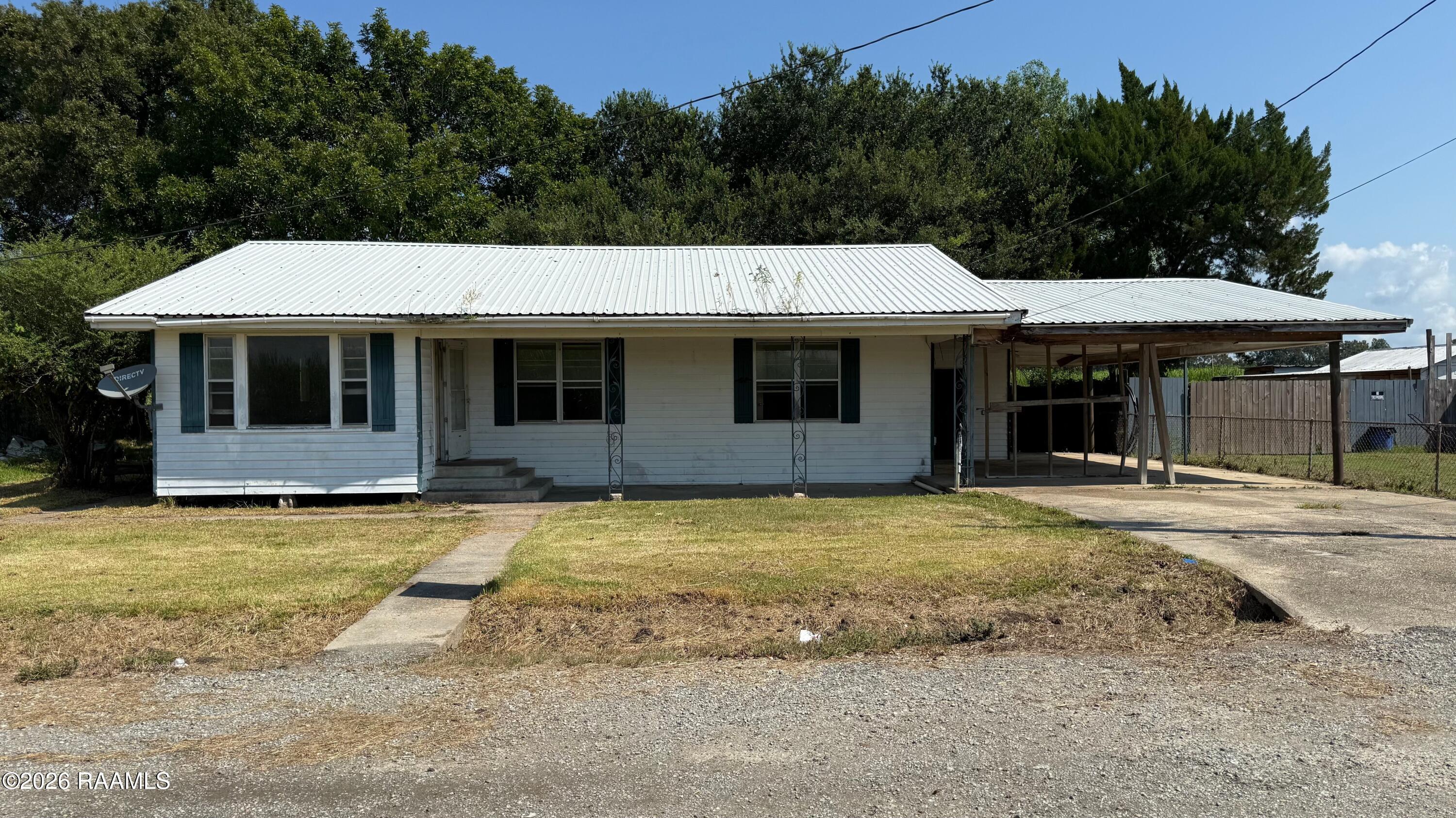 1009 J B Highway — photo
