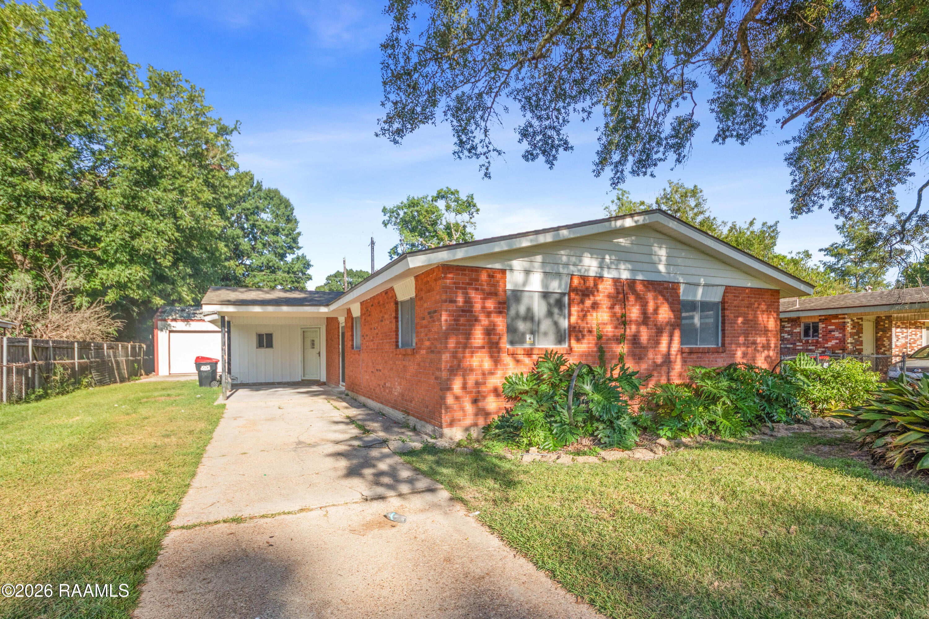 207 Doc Duhon Street — photo