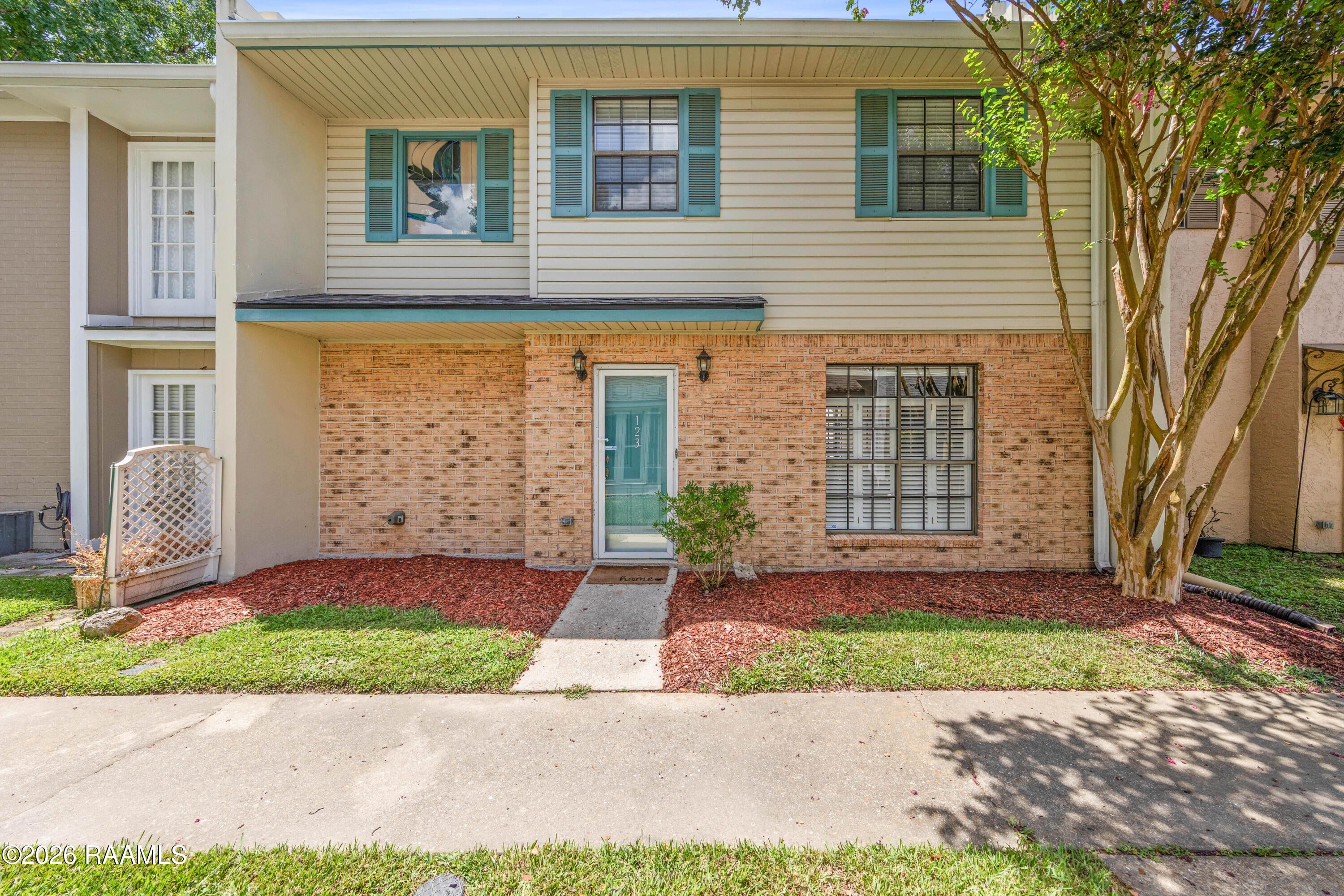305 Halcott Drive 123 — photo