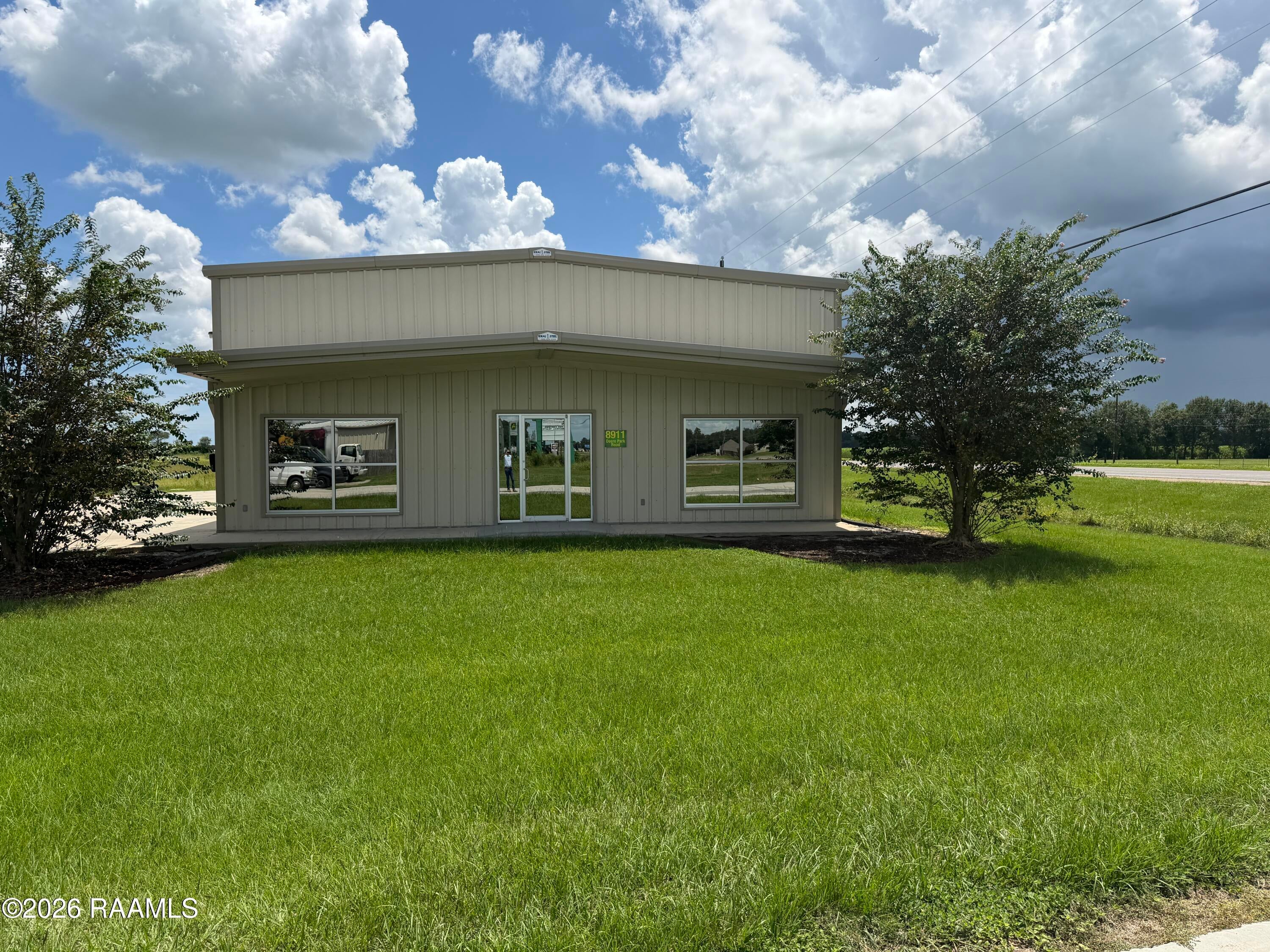 8911 Deere Park Road — photo