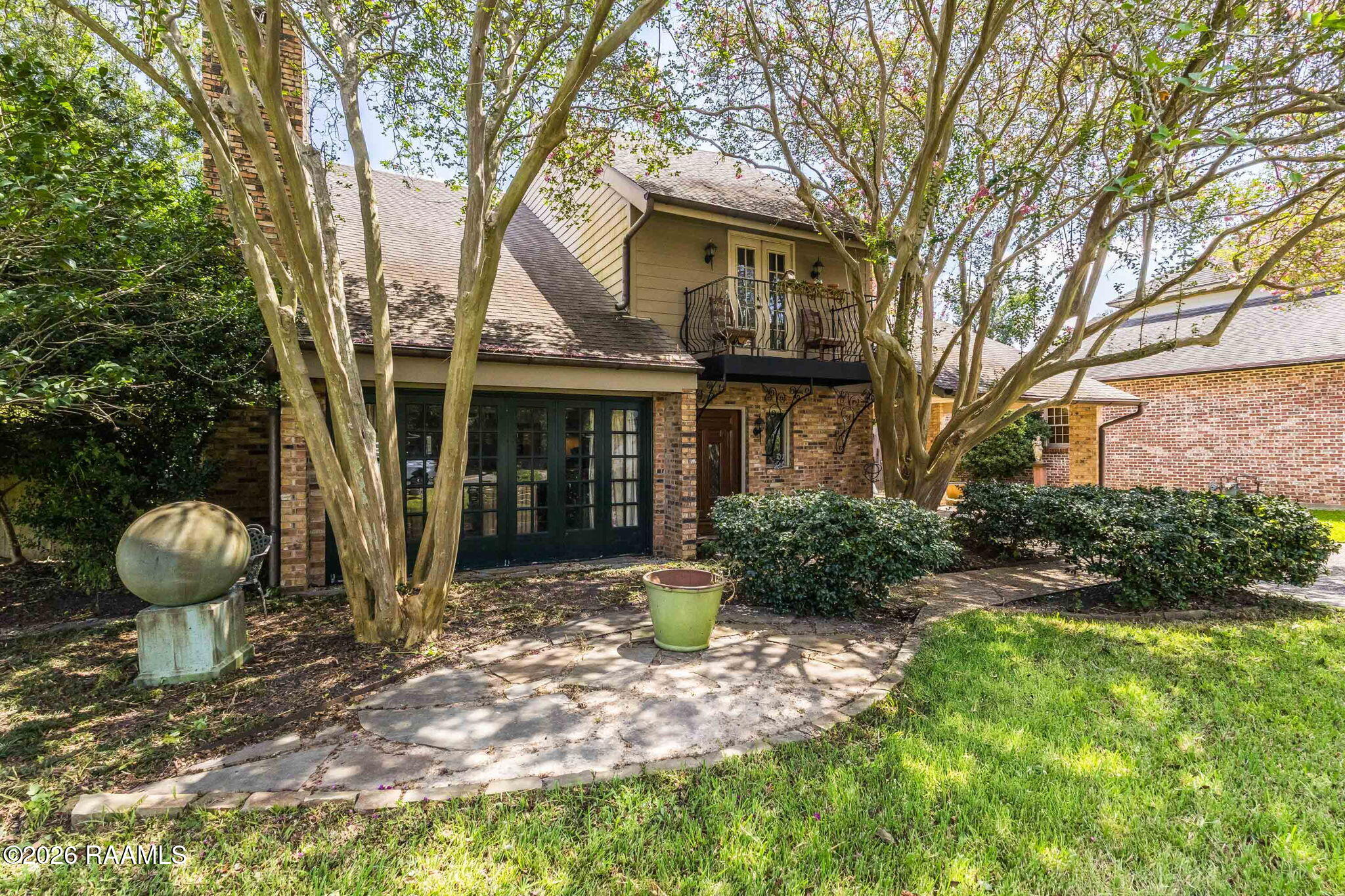 601 Cambridge Drive — photo