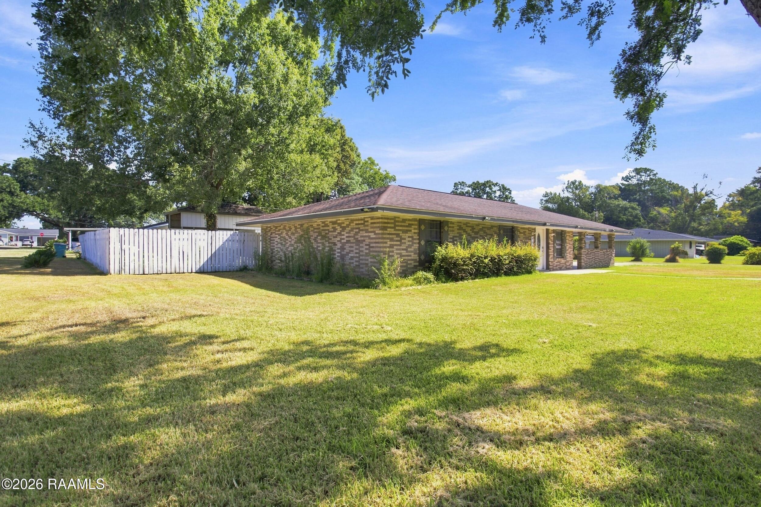 950 Alexandre Street, Eunice, LA 70535 — photo 2