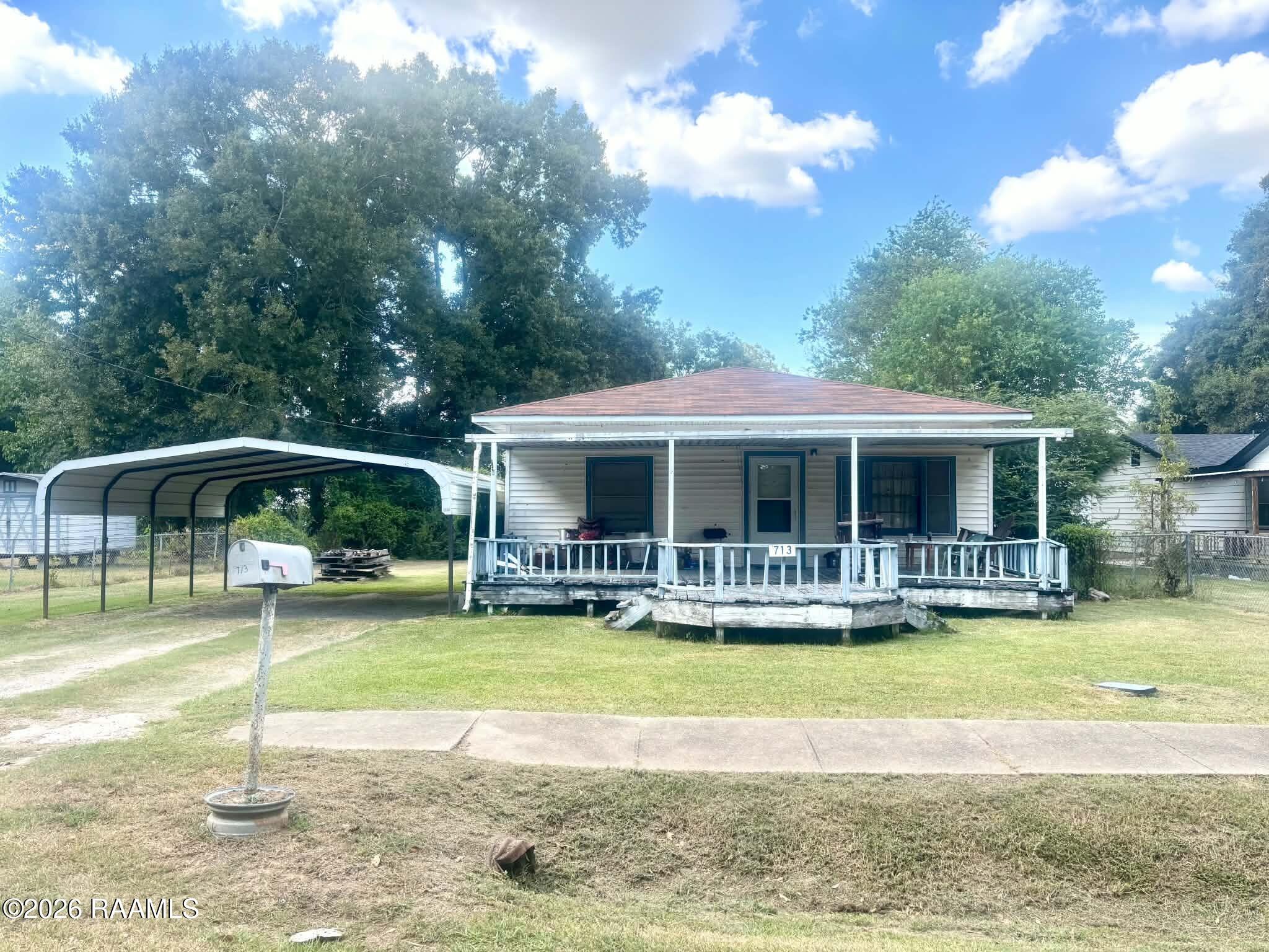 713 Hackberry Street — photo