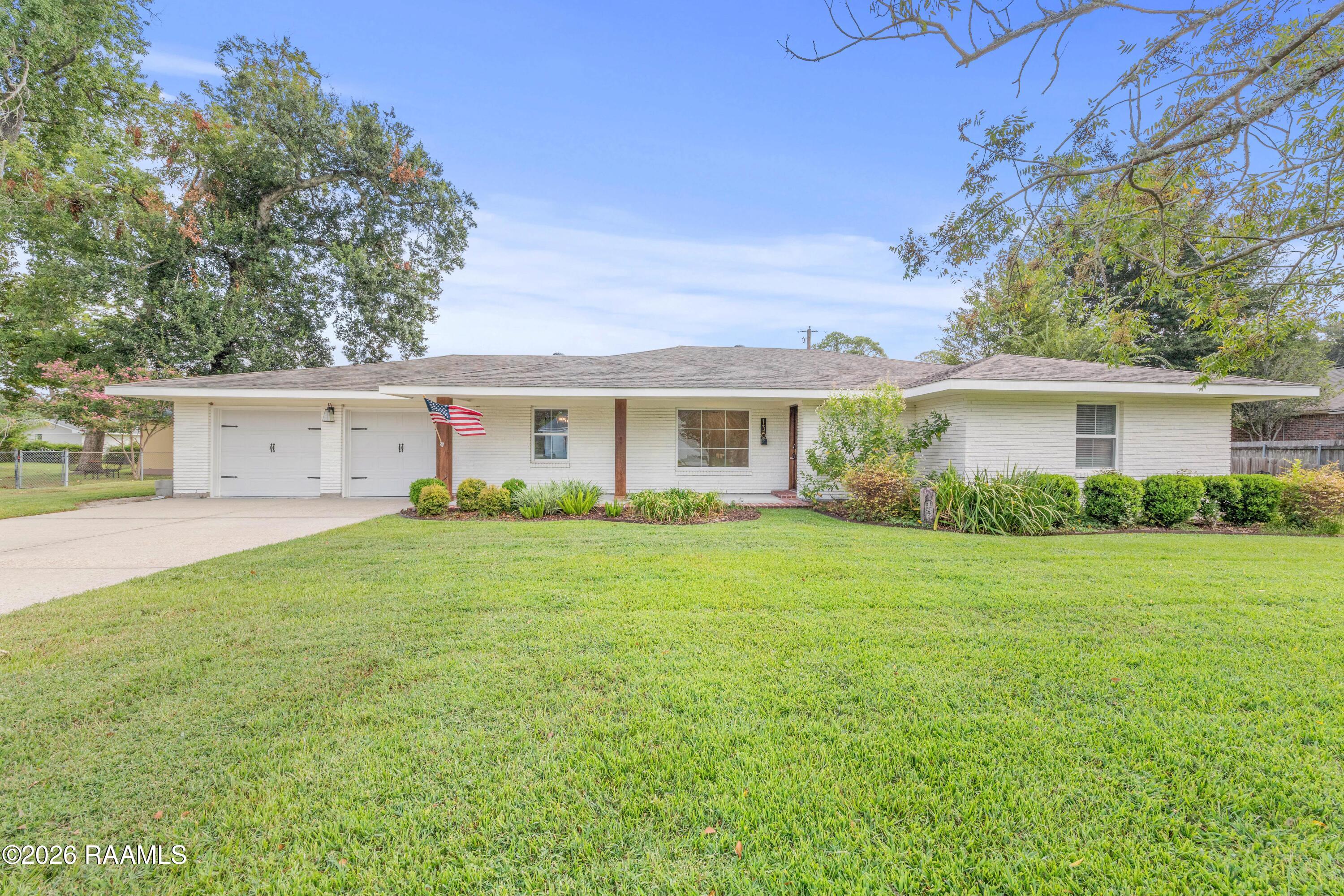 136 Alonda Drive — photo