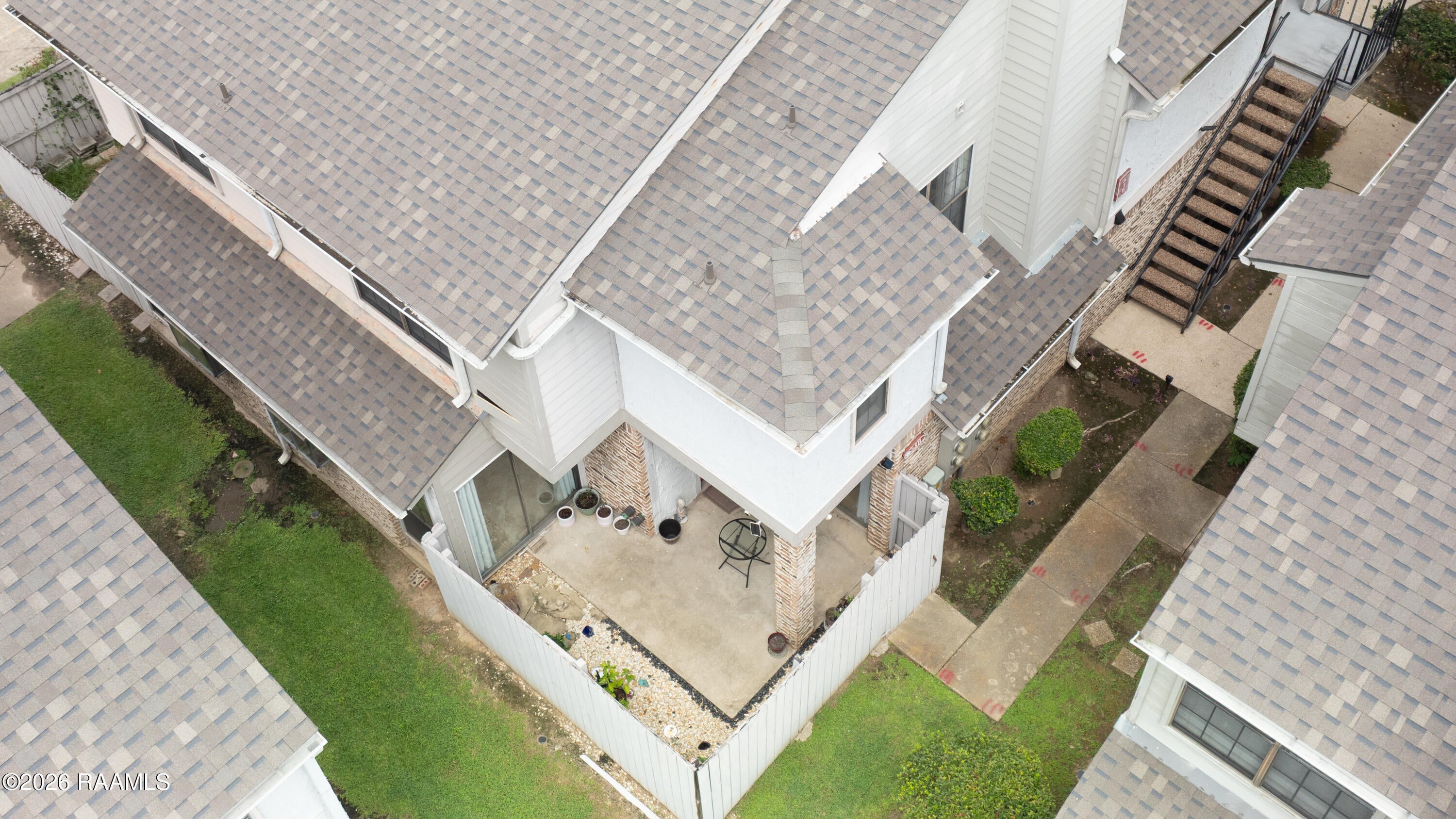 1304 E Bayou Parkway 5B — photo